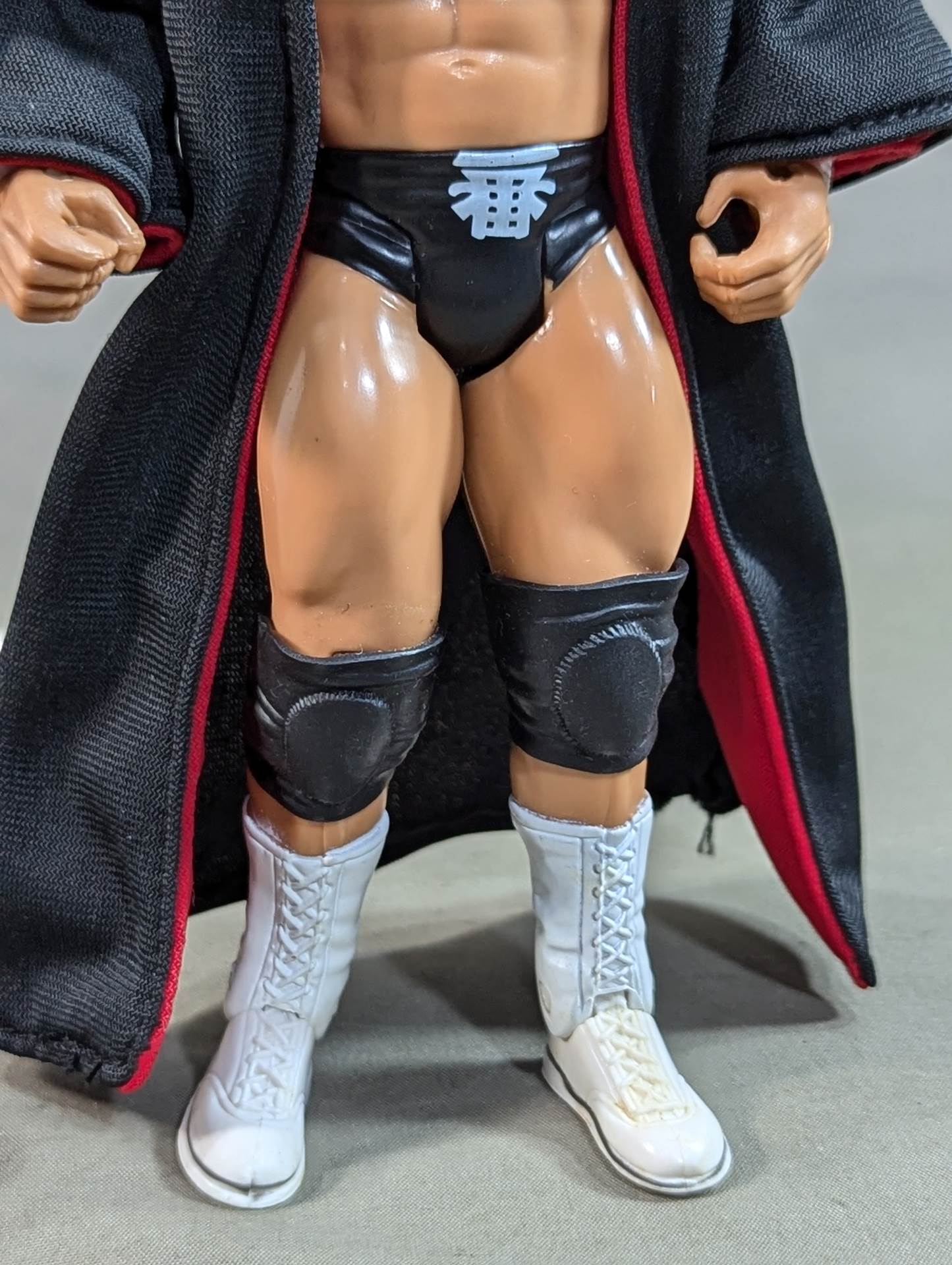 Hulk Hogan (Black Gown, Ichiban)