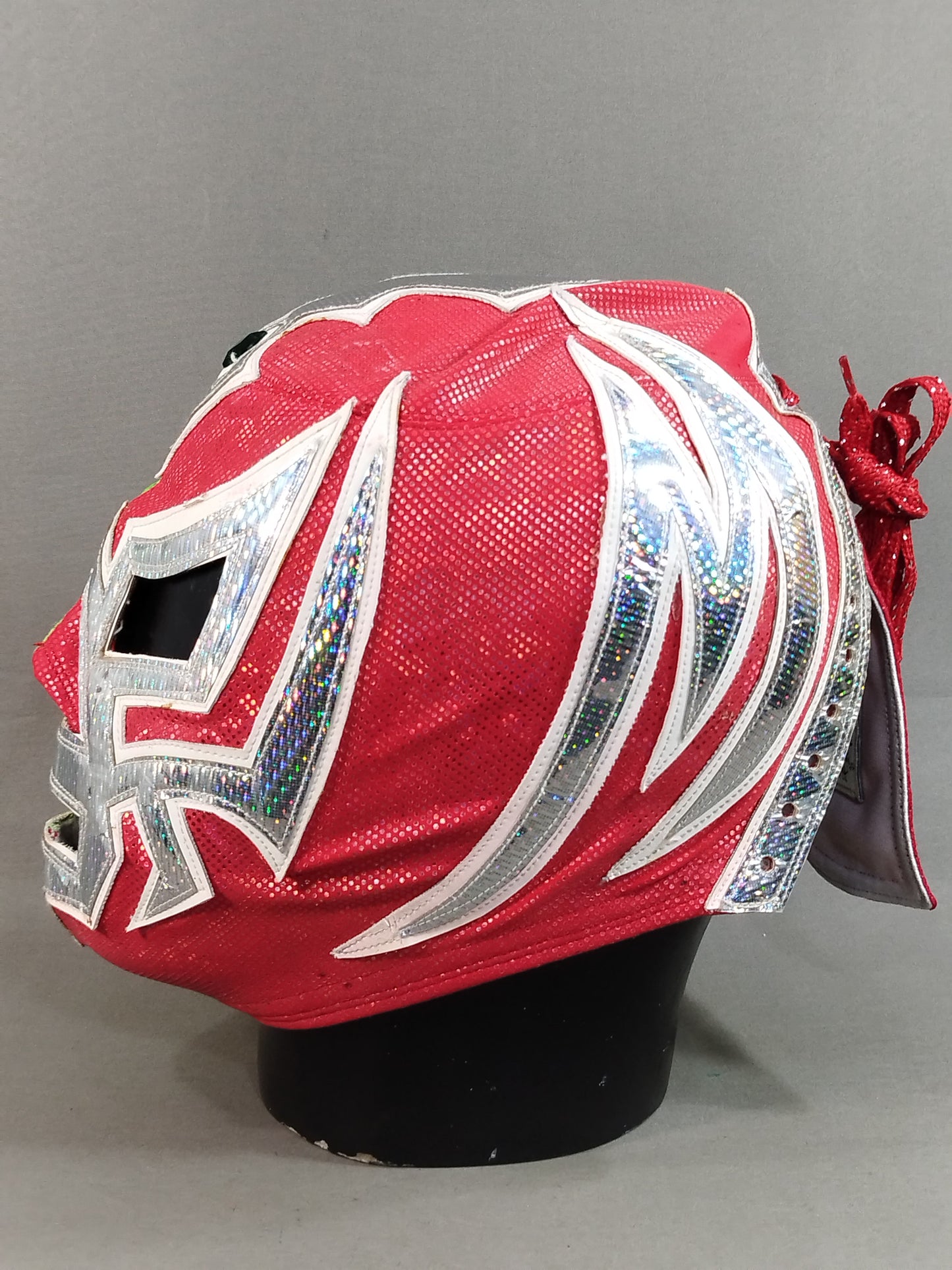 メタリック(マスカラ・ドラダ)