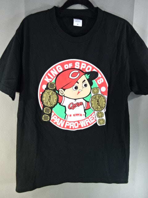 Hiroshima Toyo Carp × Tetsuya Naito Collaboration 2C7070245 T-Shirt (1) (Black)