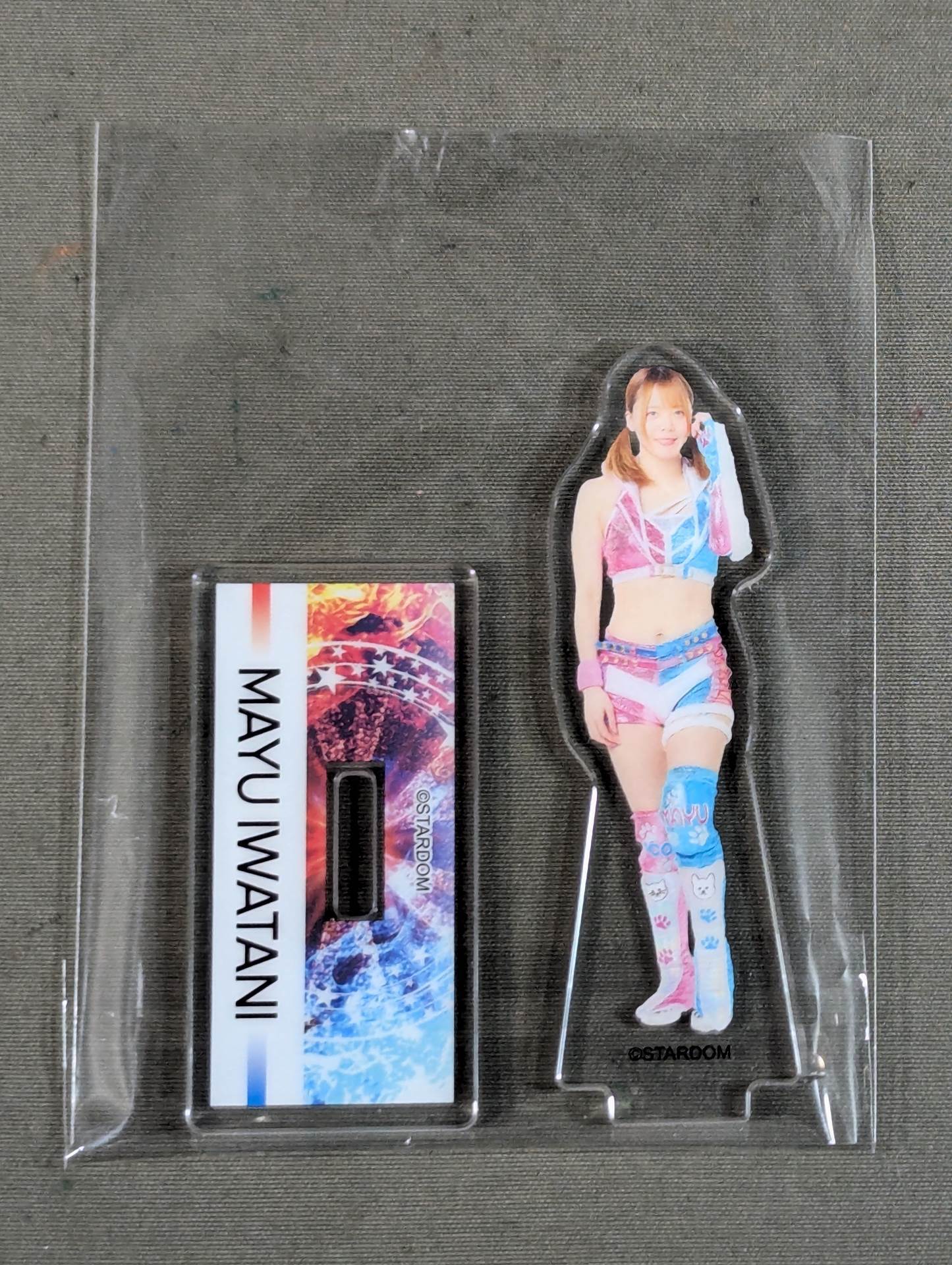 岩谷麻優 ミニアクリルスタンド② WORLD WONDER RING STARDOM