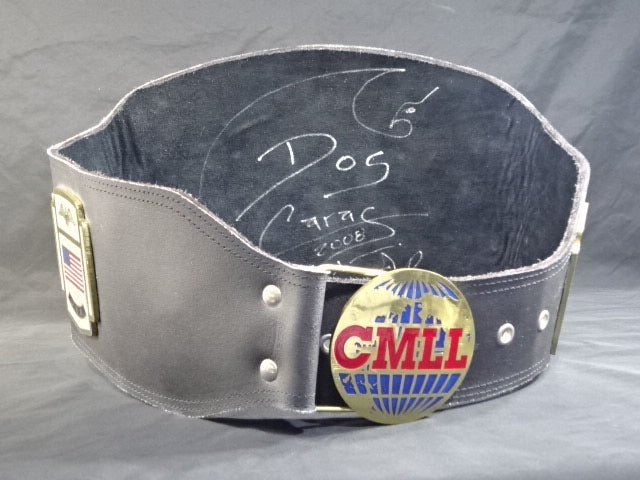 ★ worn by him !! ★ CMLL World Heavyweight Championship Belt