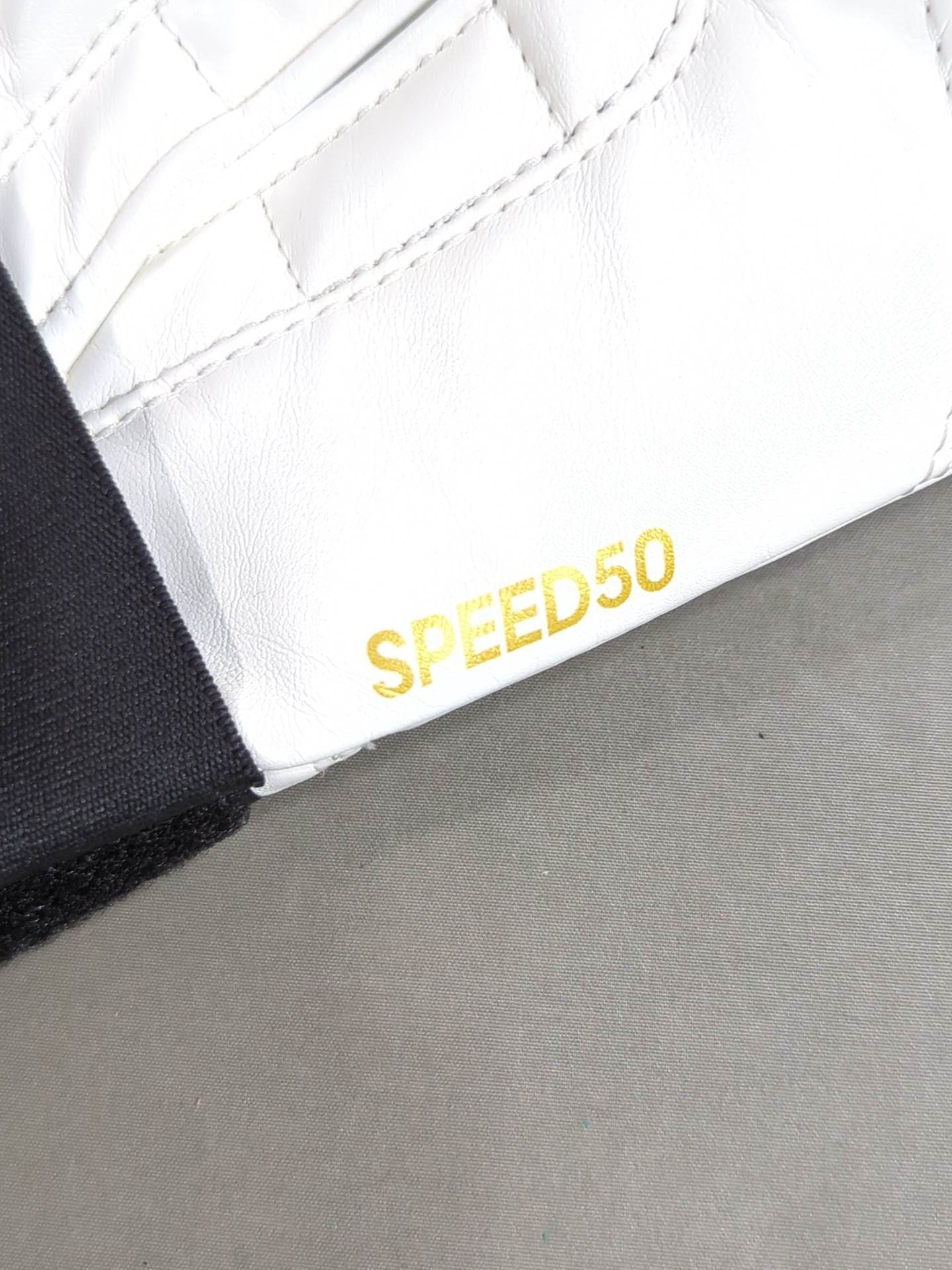 adidas パンチンググローブ