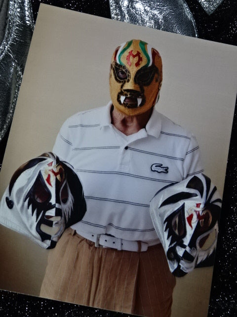 Mil Mascaras
