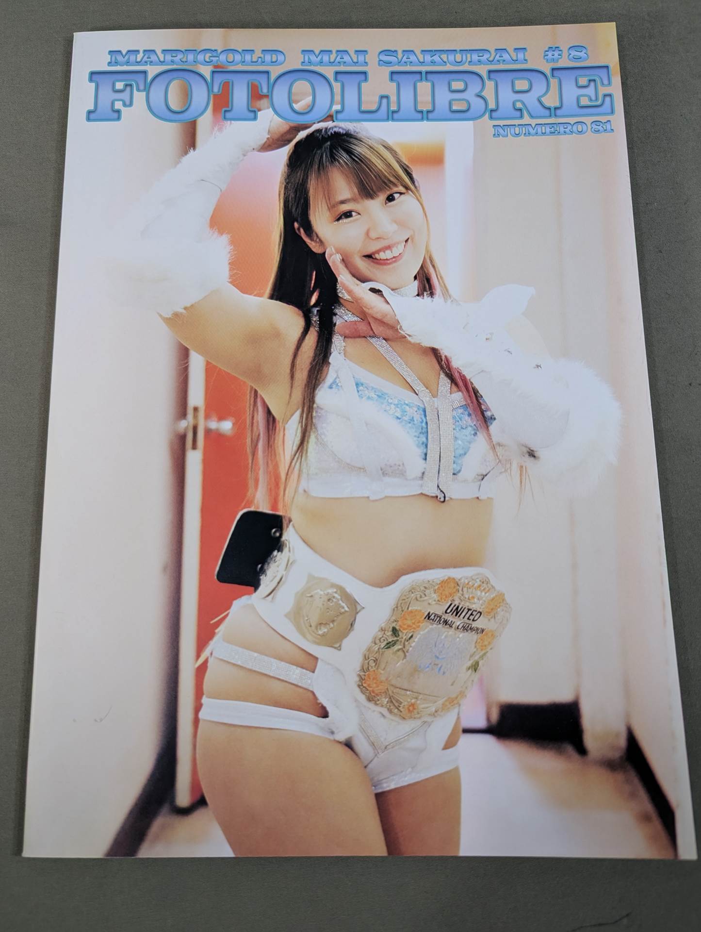 【Mai Sakurai hand signed autograph 】FOTOLIBRE de Mascara Numero.81