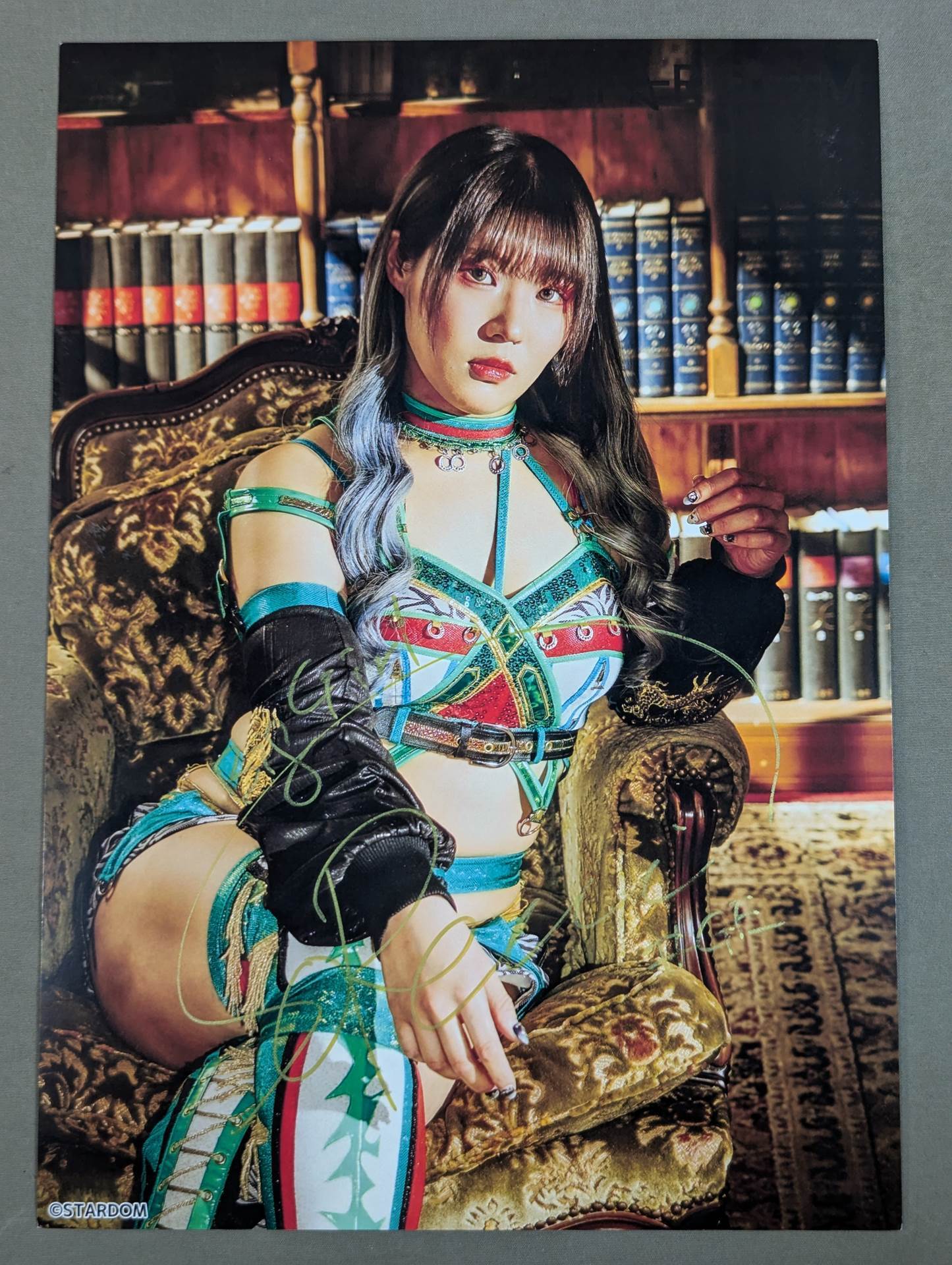 壮麗亜美 直筆サイン入り スターダムポートレート(D-9) – 闘道館