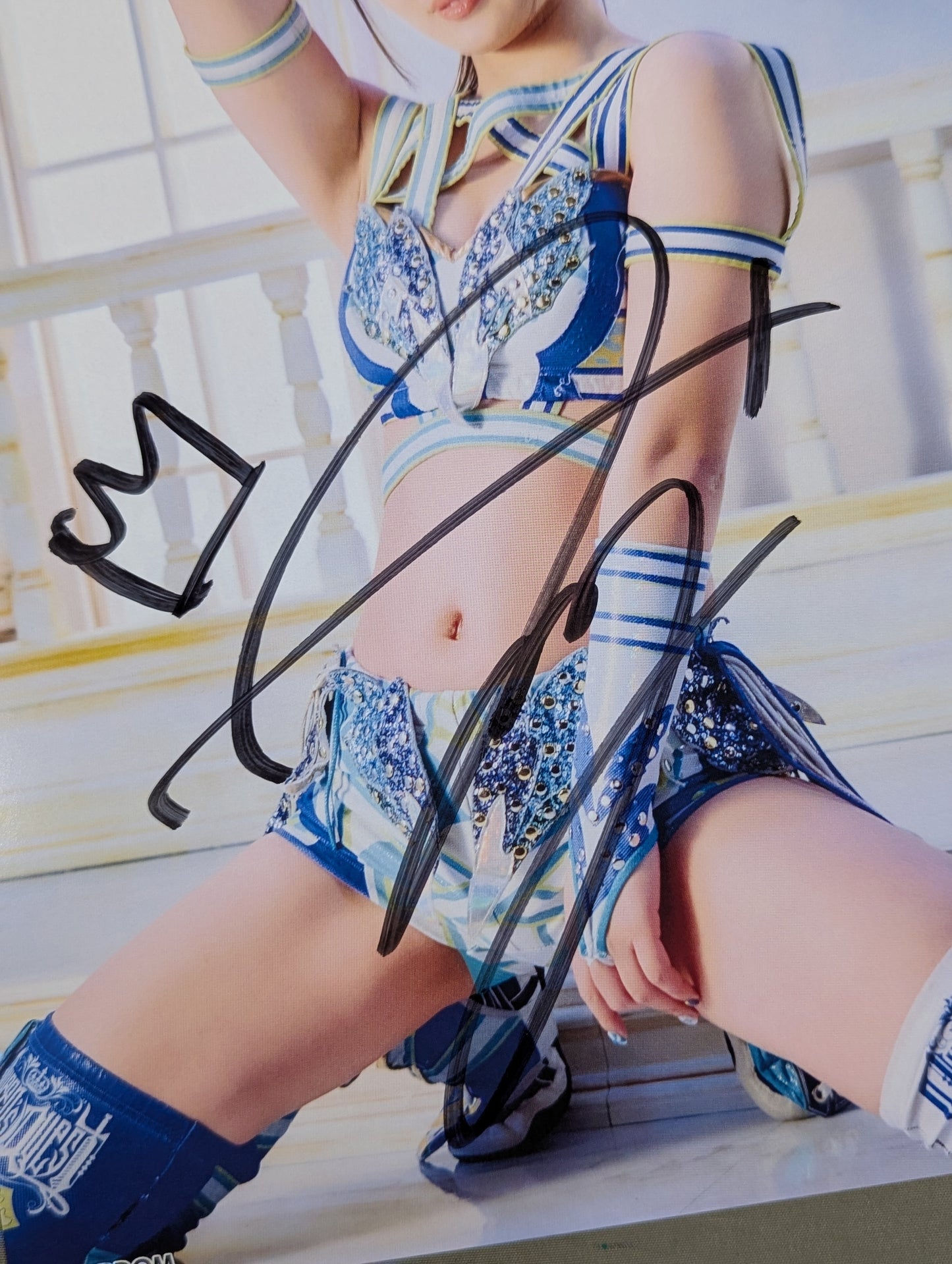 Miyu Amasaki hand signed autograph Starda Pro-Photo (I-8)