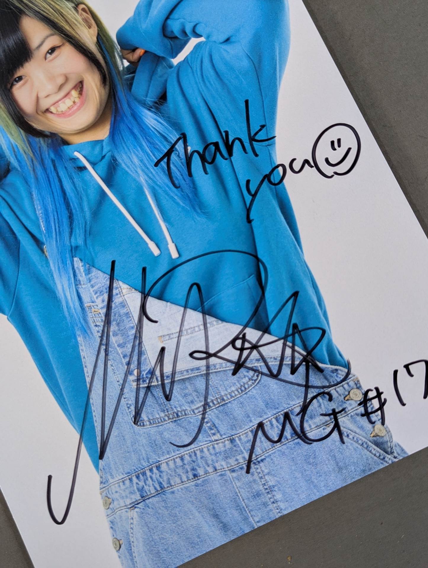 MIRAI 直筆サイン入り ポートレート(A-1)