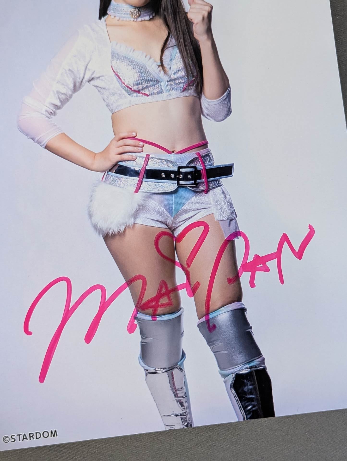 桜井まい 直筆サイン入り スターダムポートレート(C-2)