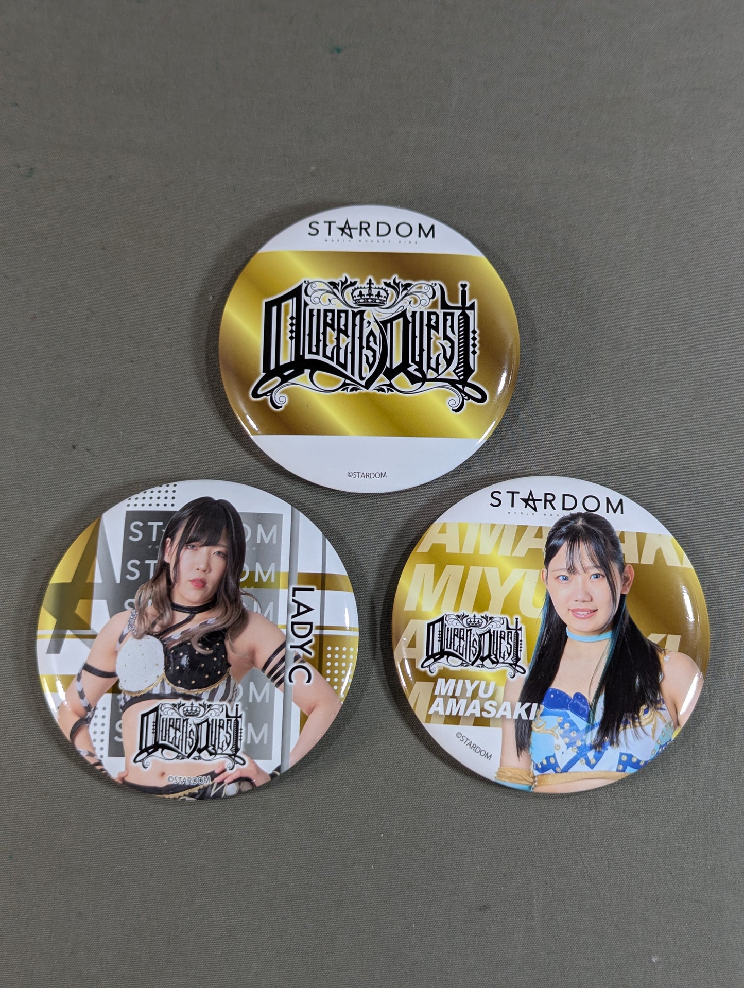 Queen's Quest PinBack button Sets(4)