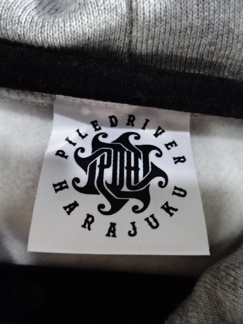 パイルドライバー原宿 ジップパーカー①(グレー)