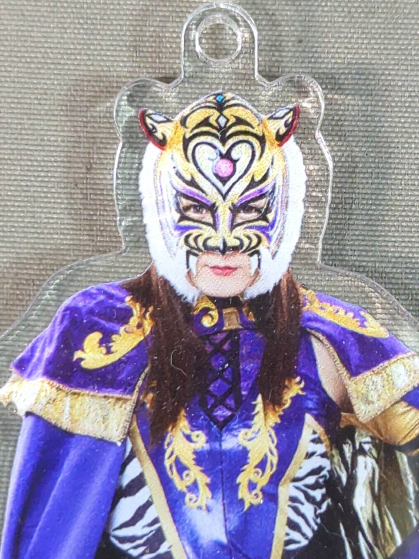 タイガー・クイーン アクリルスタンド①