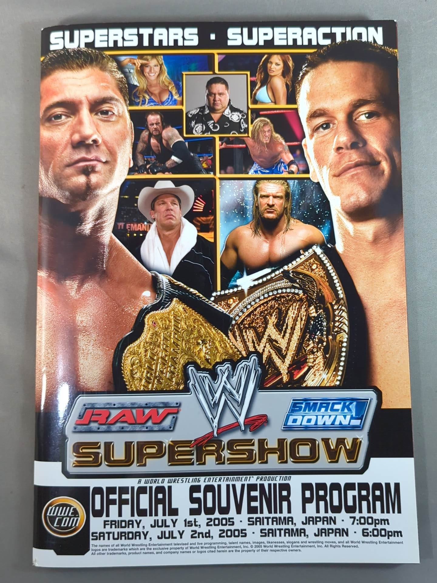 WWE SUPERSHOW OFFICIAL SOUVENIR PROGRAM 2005