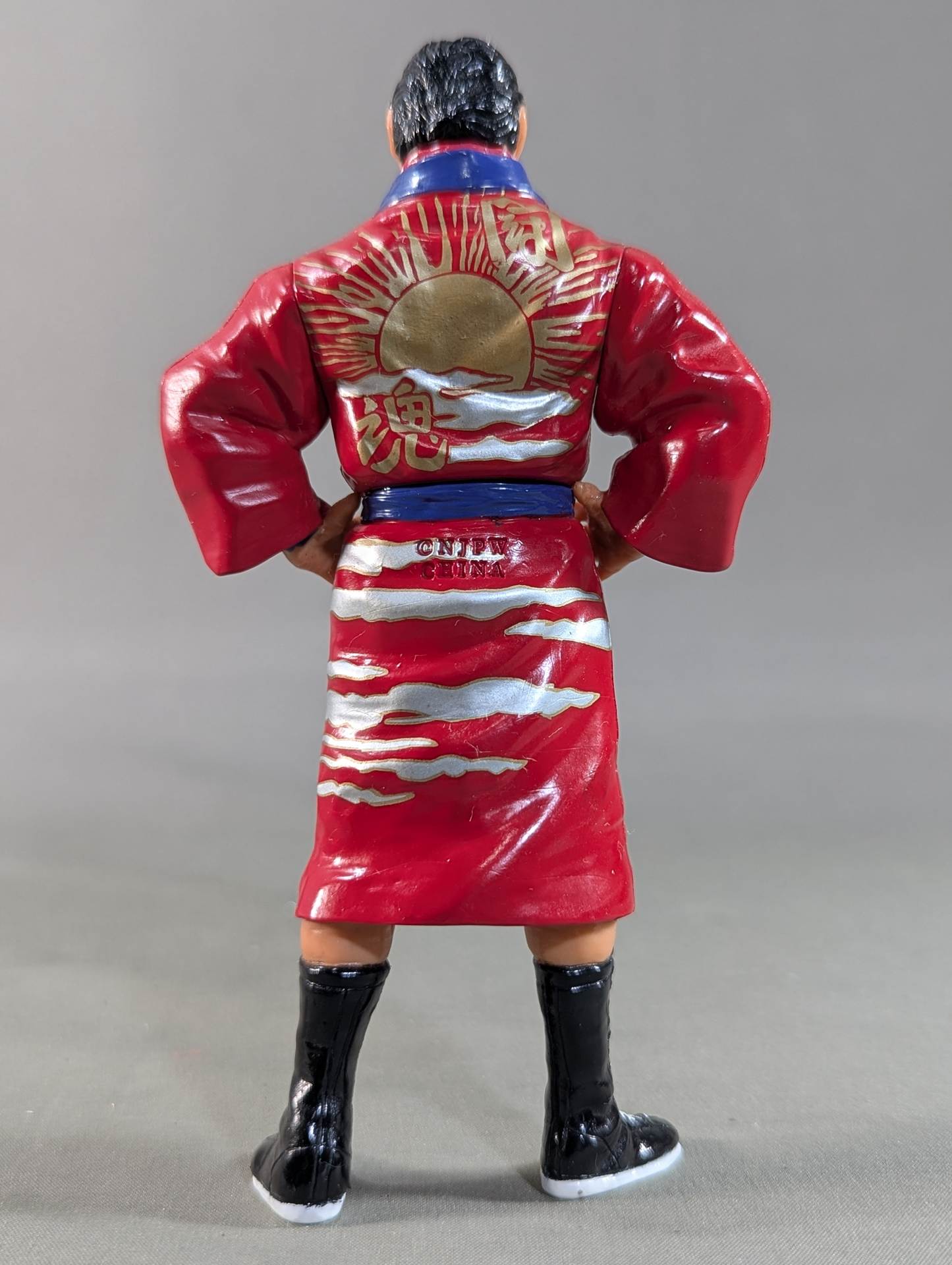 Antonio Inoki (Red Gown)