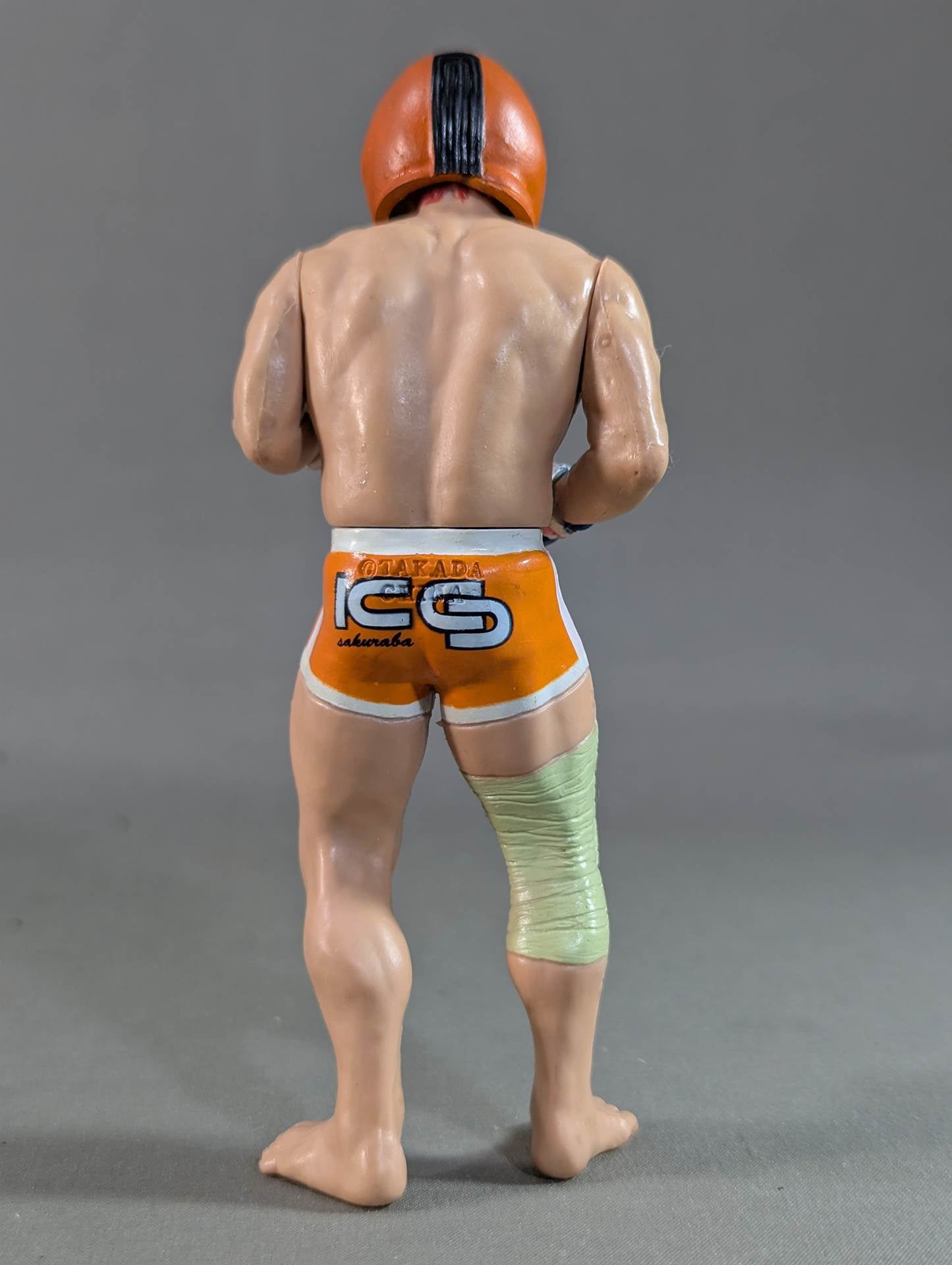 Kazushi Sakuraba (with red hair and SAKU machine)