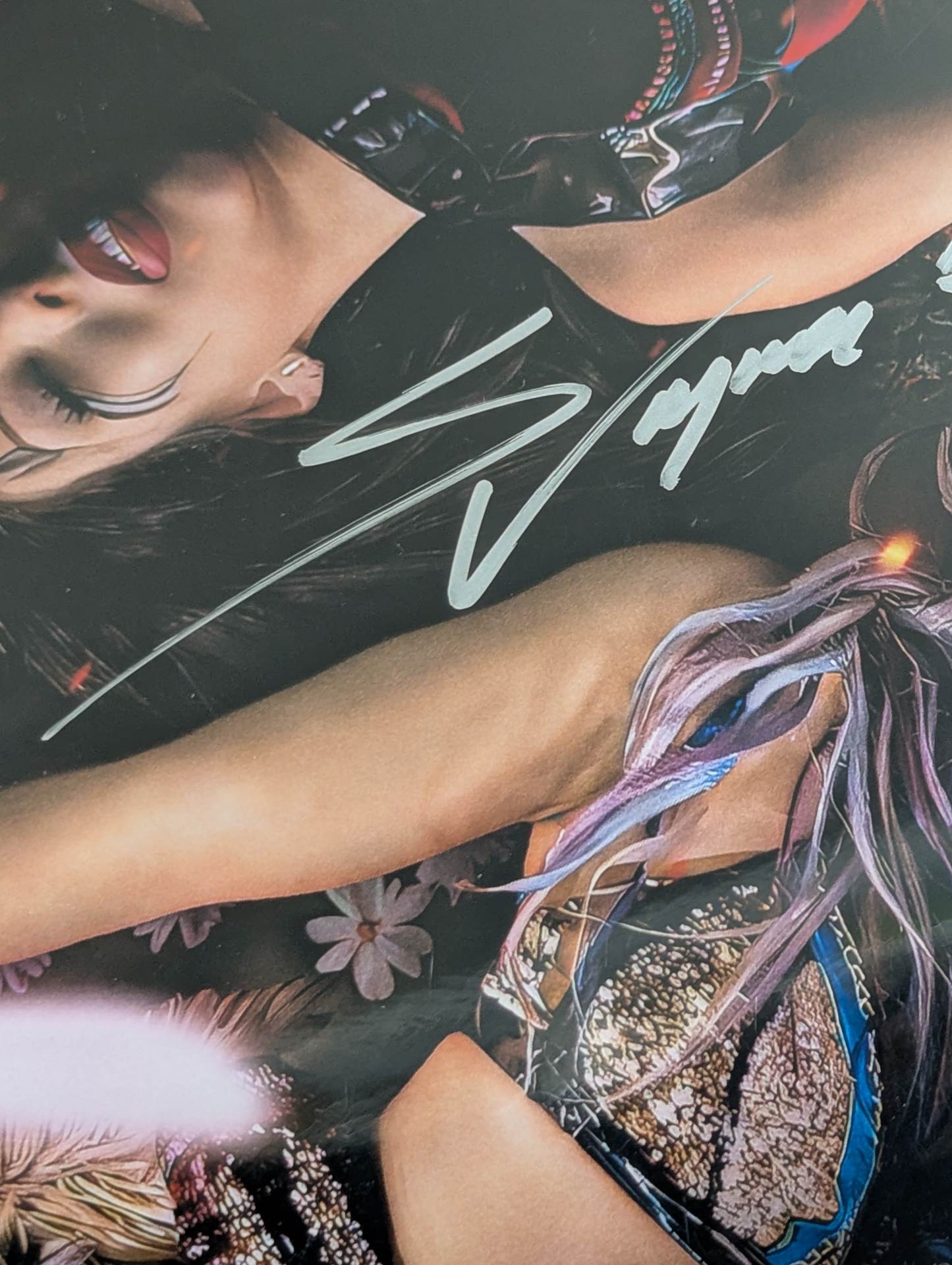 Giulia & Stephanie Buckel 2 hand signed autographs Pro-Photo (JSA Certification) (2)