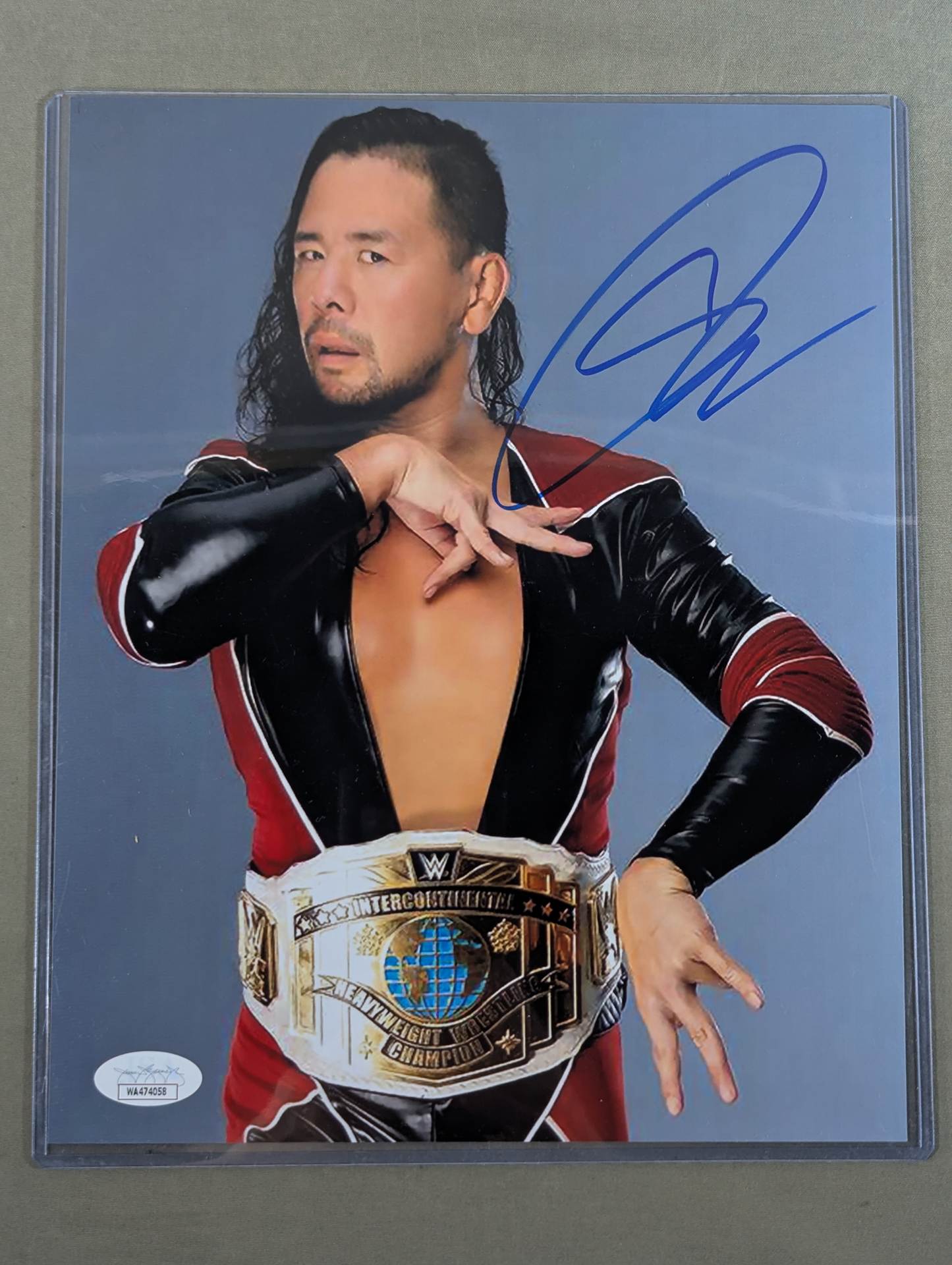 Shinsuke Nakamura hand signed autograph Pro-Photo (JSA Certification) (1)