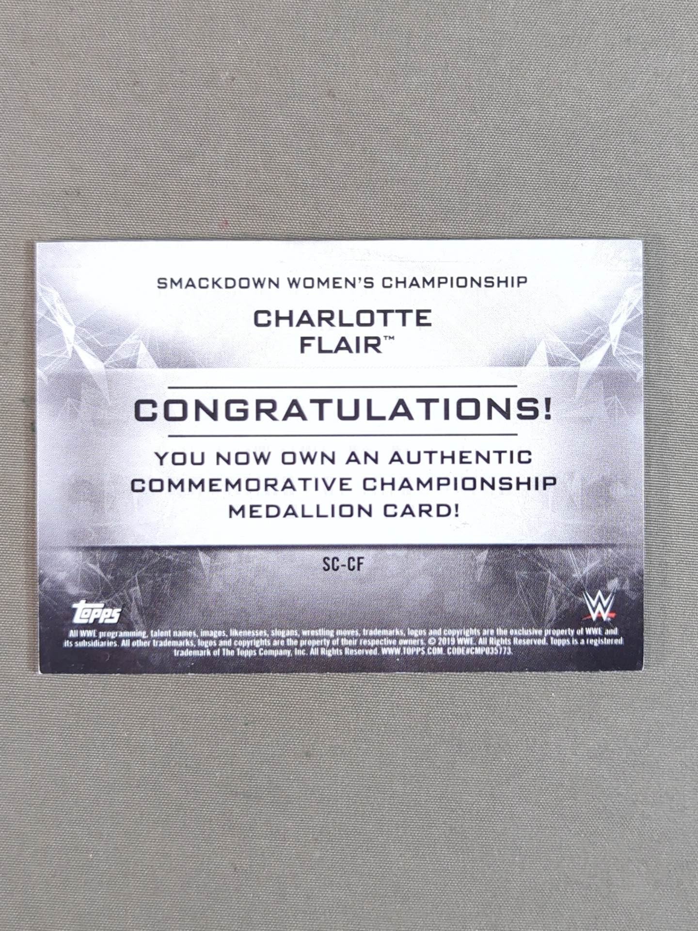 2019 TOPPS WWE シャーロット・フレアー 公式ベルトプレートカード