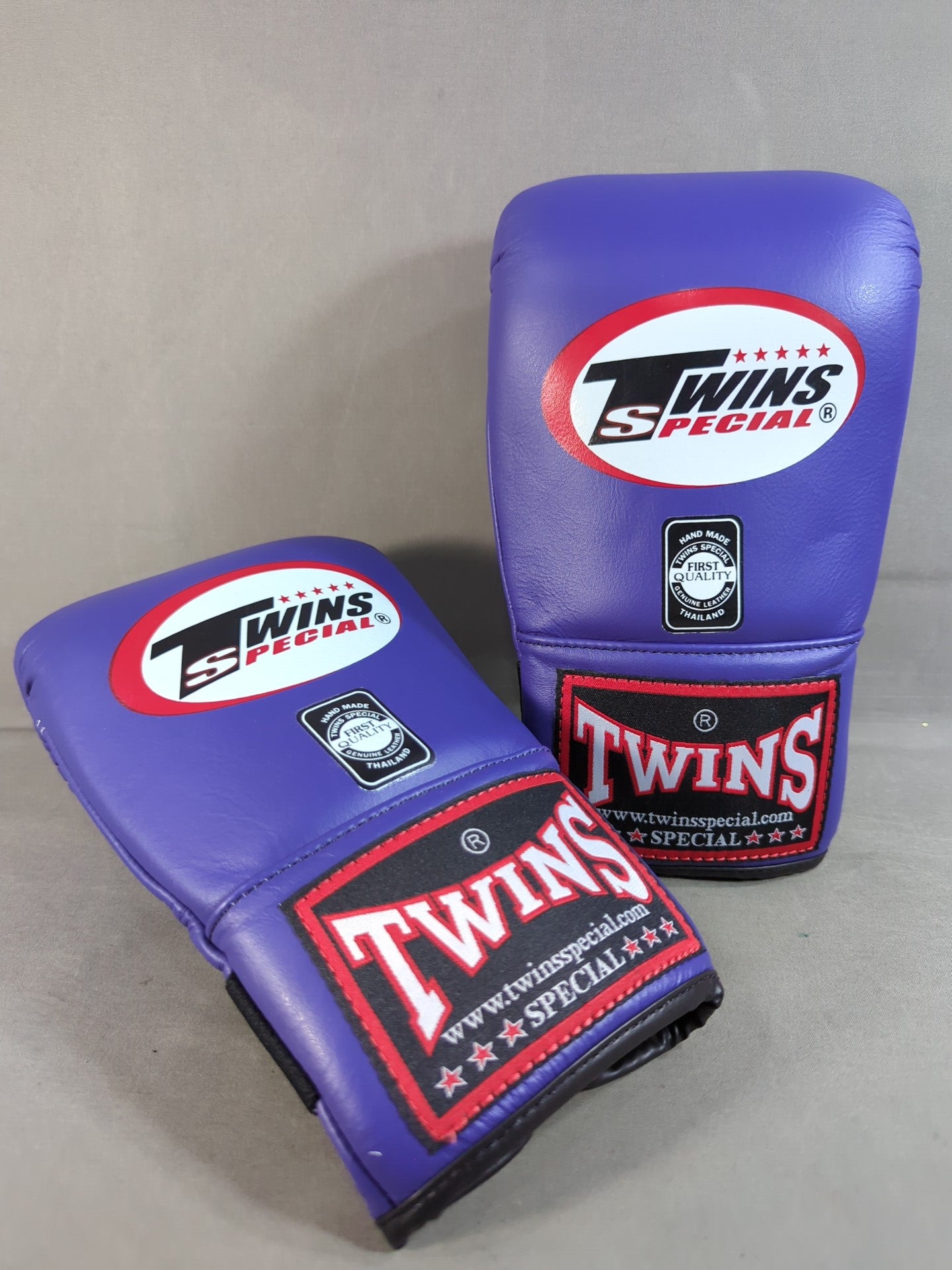 【未使用】TWINS SPECIAL パンチンググローブ Lサイズ Amazon.co.jp: Twins Special ボクシンググローブ BGVL3 レザー MMA