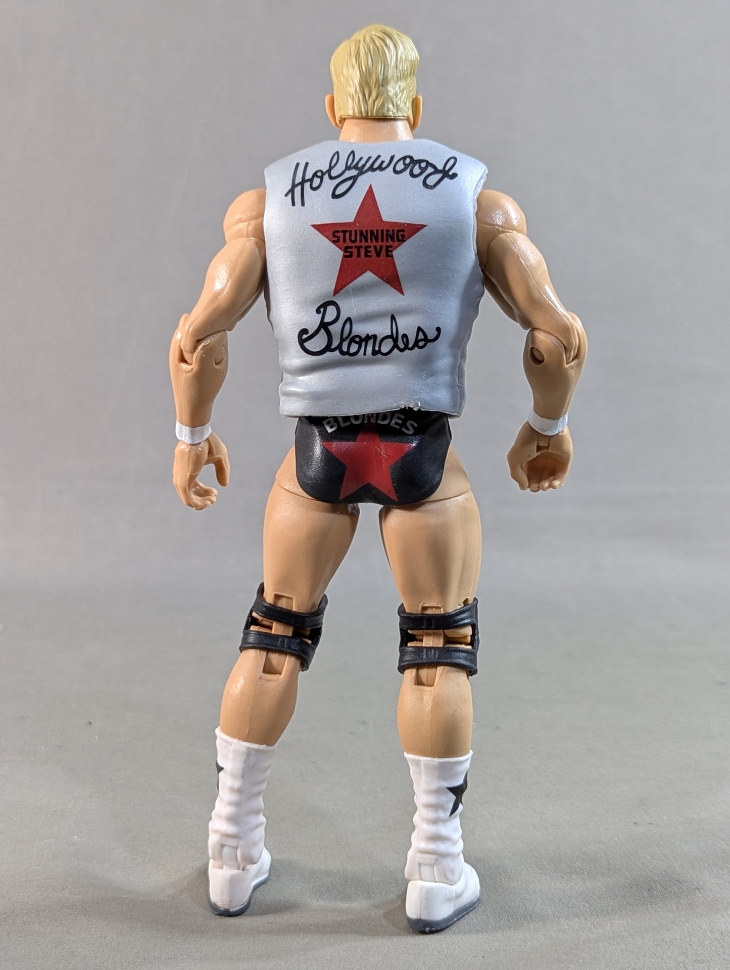 Steve Austin (Gray Vest)