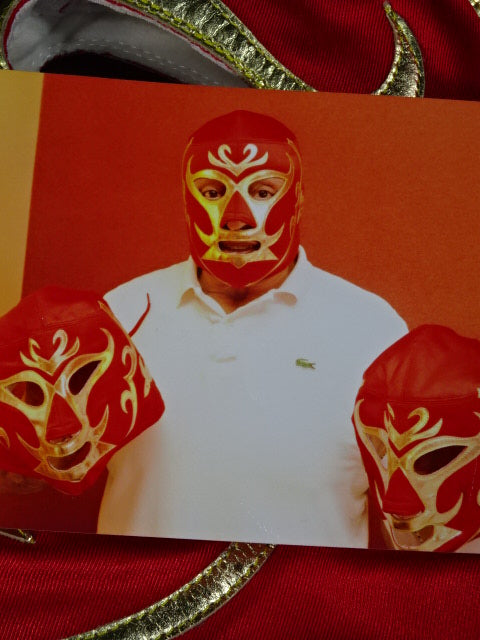 Mil Mascaras