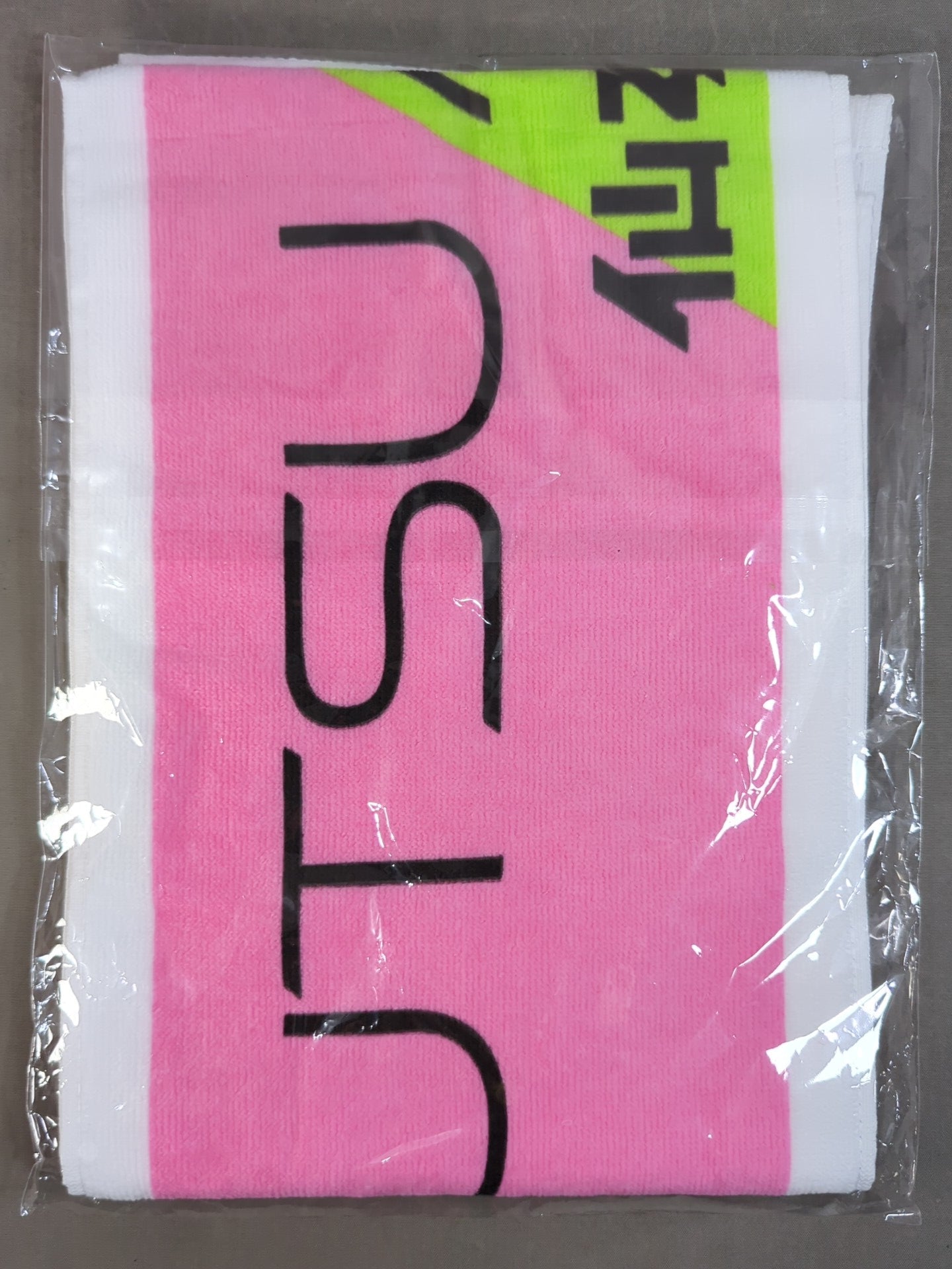 ★ ★ not sold in stores Chihiro Hashimoto 10th Anniversary "KAIBUTSU A DECADE" Muffler Towel