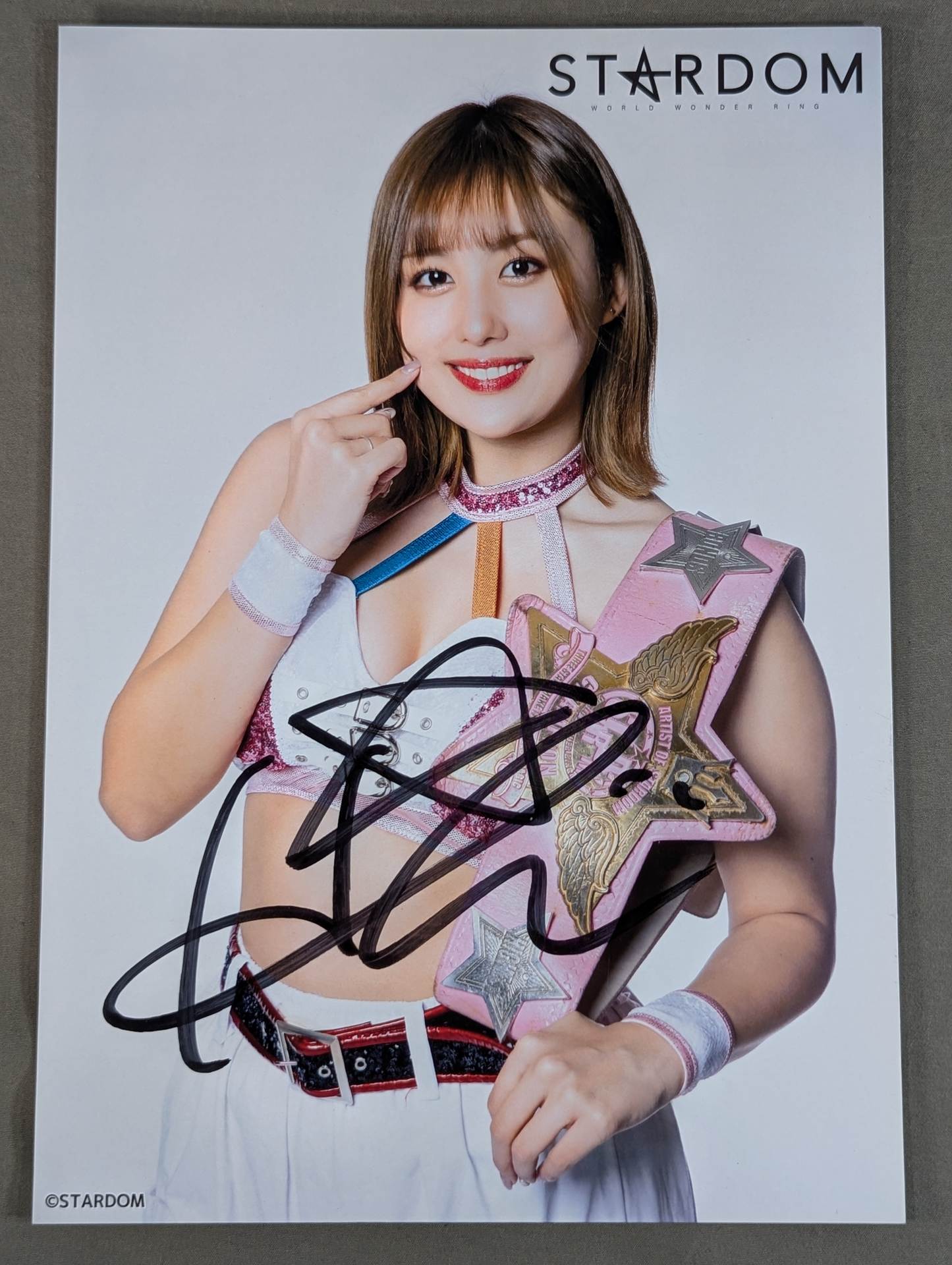 ひめか 直筆サイン入り スターダムポートレート(Q-6) – 闘道館