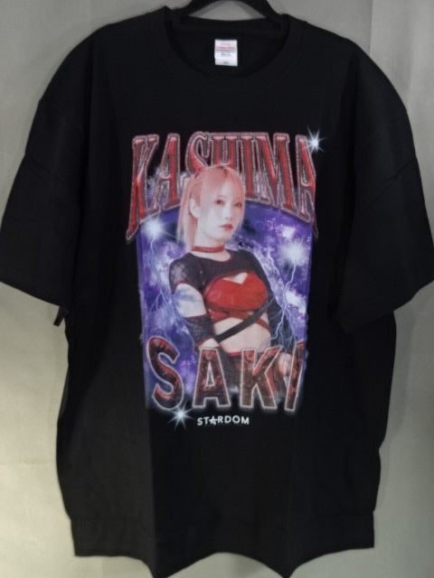 【完売品】 新作鹿島沙希 × KMOT CLUB Tシャツ　XL 完売品】 スターダム 鹿島沙希 × KMOT CLUB Tシャツ XL - メルカリ