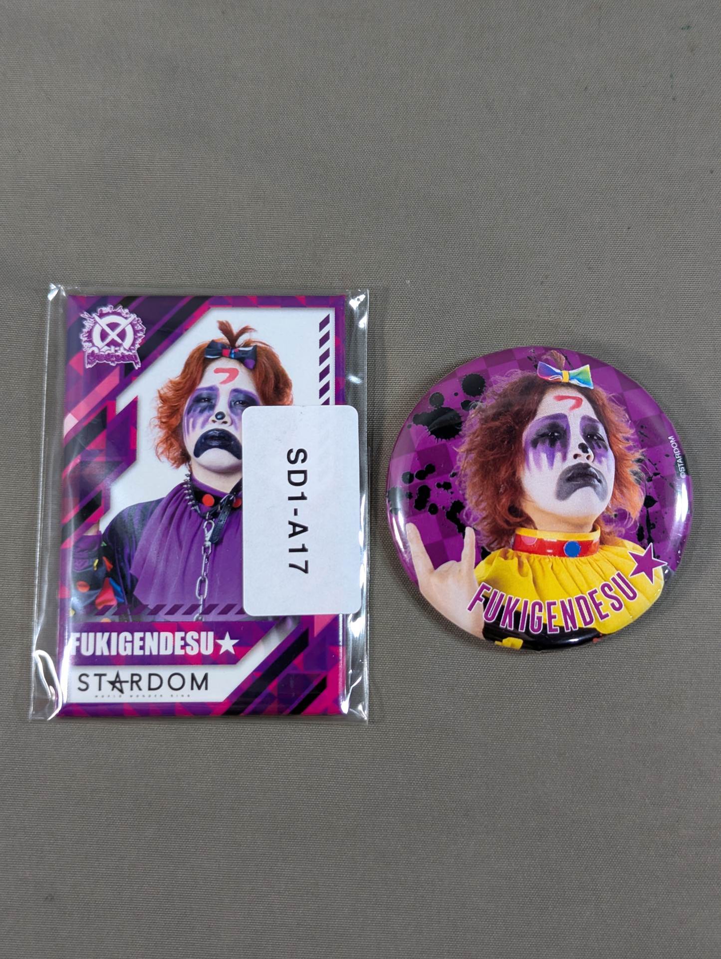 ★ Evil Jester ★ FUKIGENDESU ★ PinBack button sets(2)