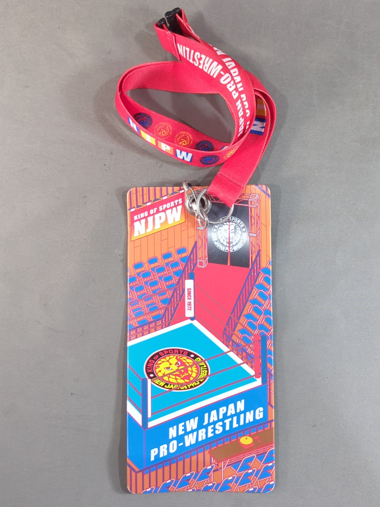 新日本プロレス ライオンマーク チケットホルダー('18レッド) – 闘道館
