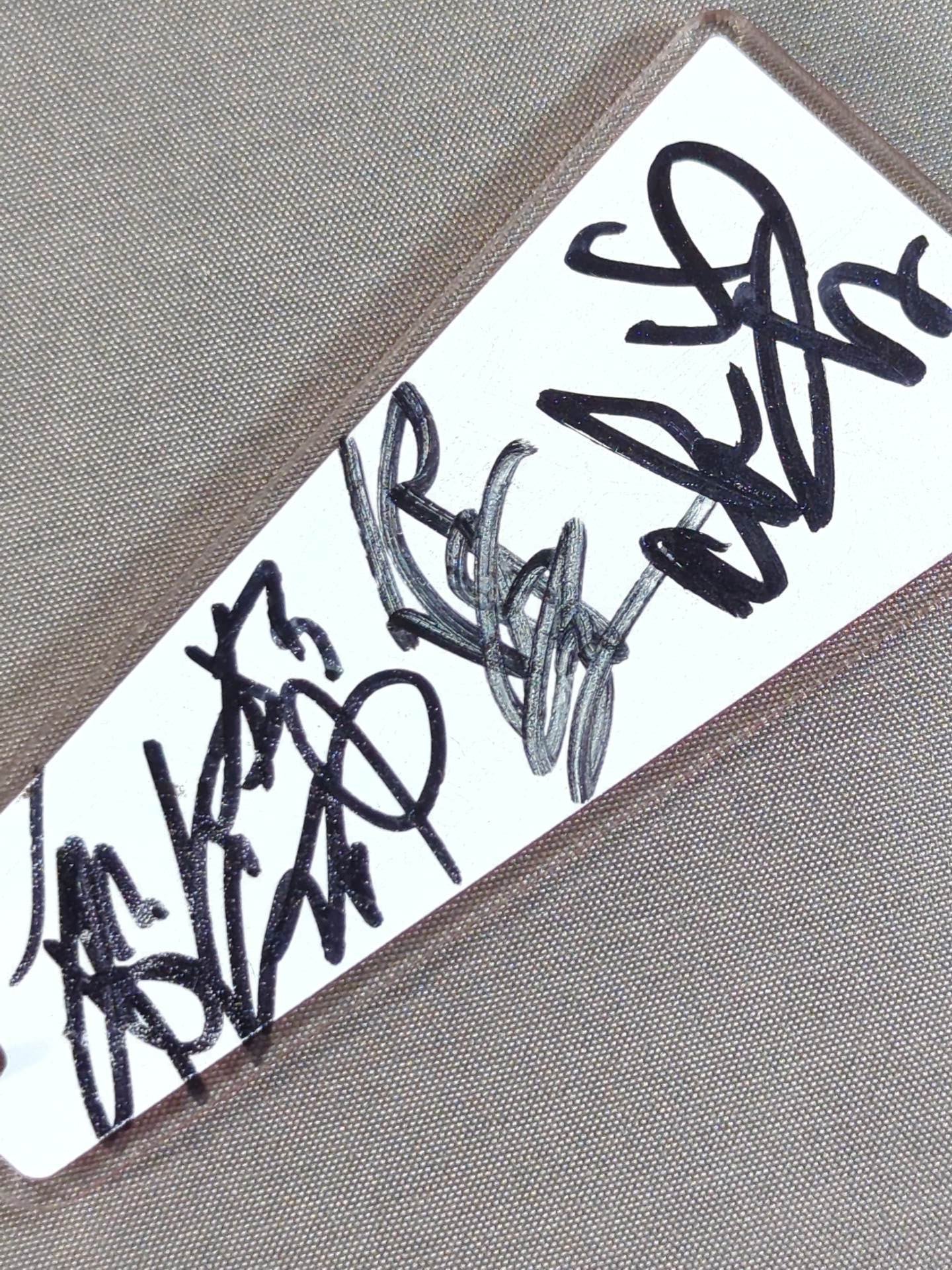 【3選手直筆サイン入り】大日本プロレス アクリルキーホルダー