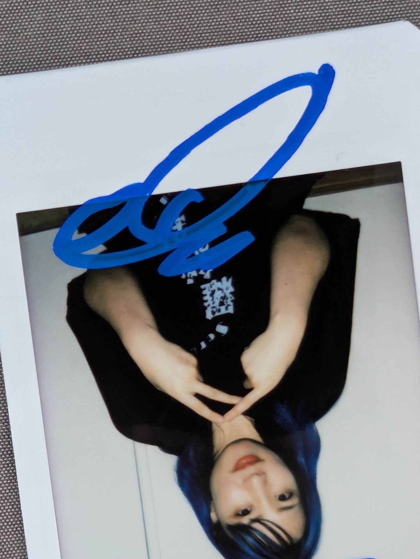 Risa Sera hand signed autograph Photo check (1)