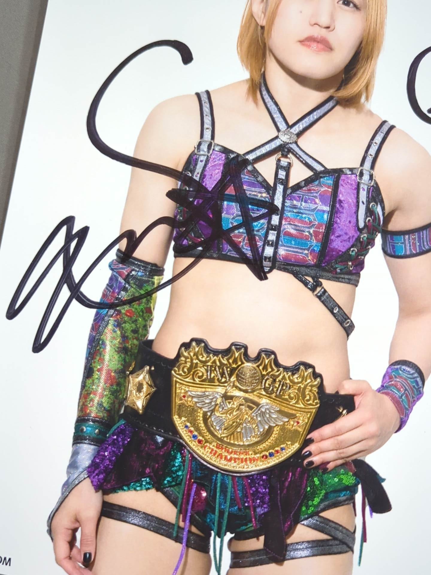 ★IWGP Women's Champion ★ Akari hand signed autograph stardom Pro-Photo (1)