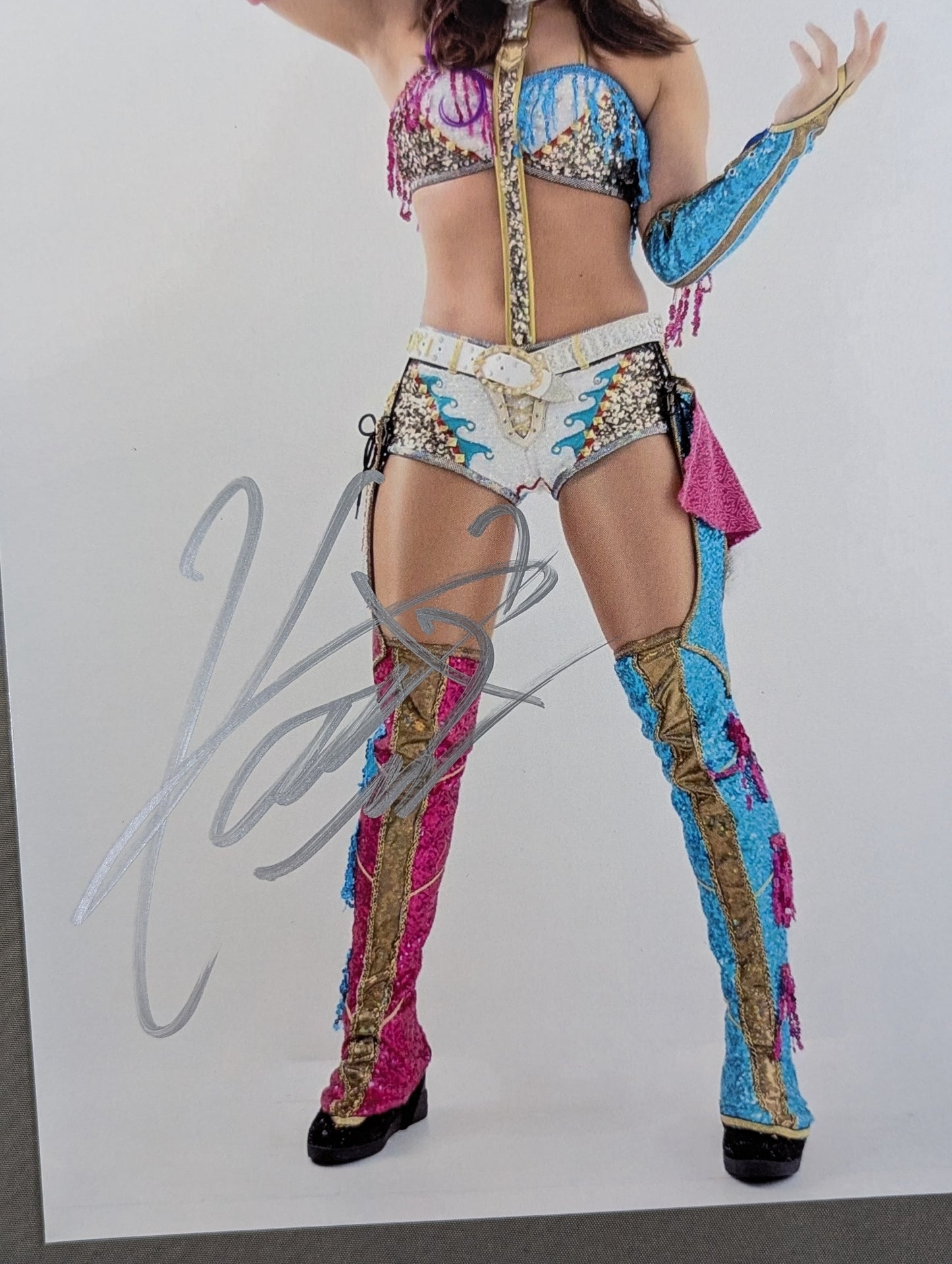 KAIRI hand signed autograph Pro-Photo (J-2)