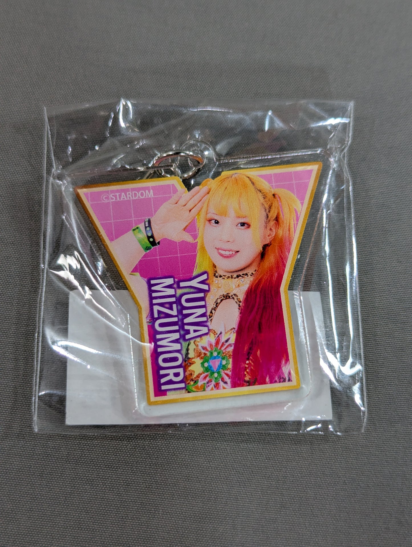 Yuna Mizumori Initial Keychain (DMM Oncre)