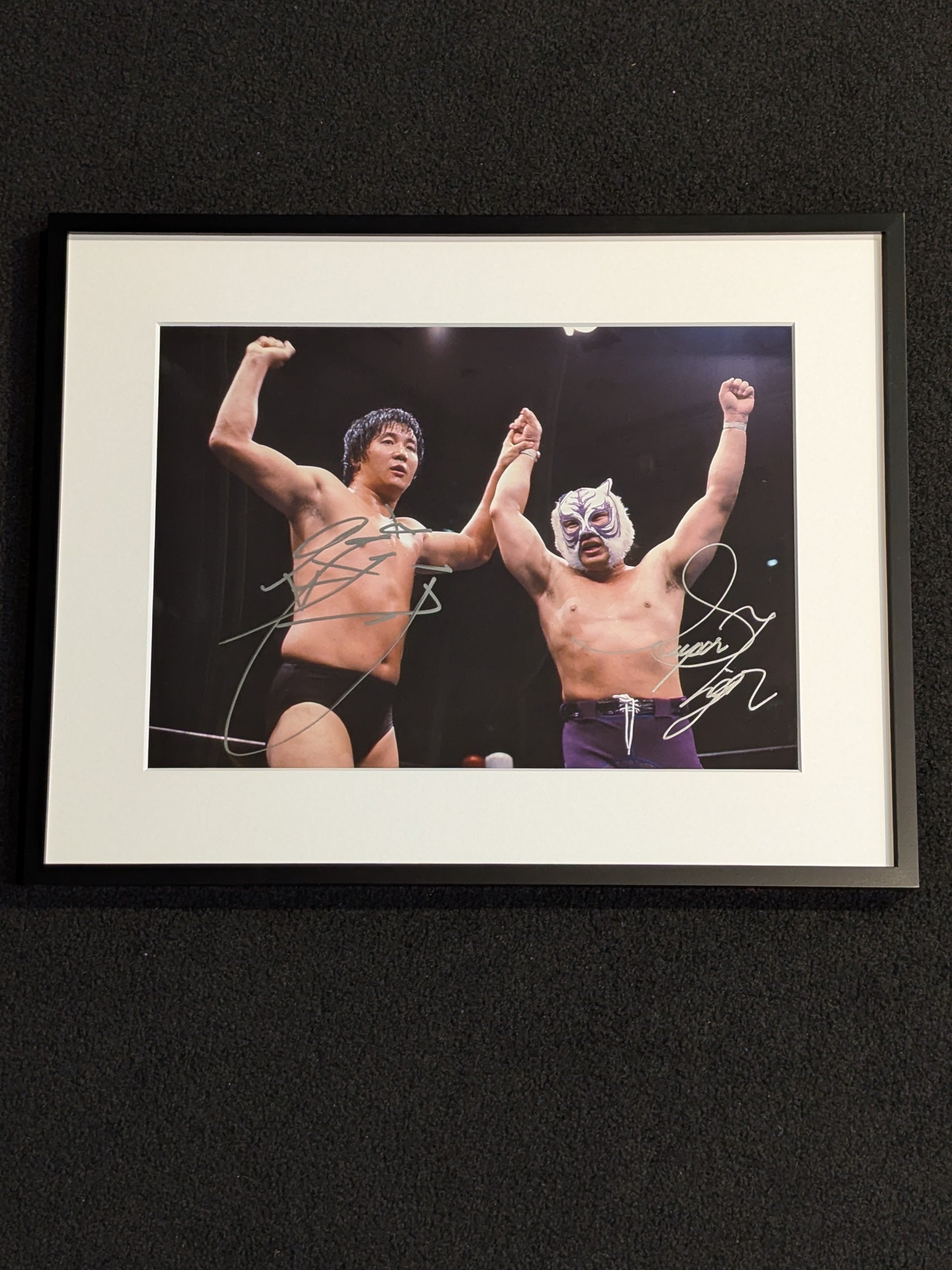 UWFユニバーサルプロレス スーパータイガー直筆サイン色紙 佐山聡 ☆限定50☆ UWF スーパー・タイガー(佐山聡)＆前田日明 直筆Wサイン