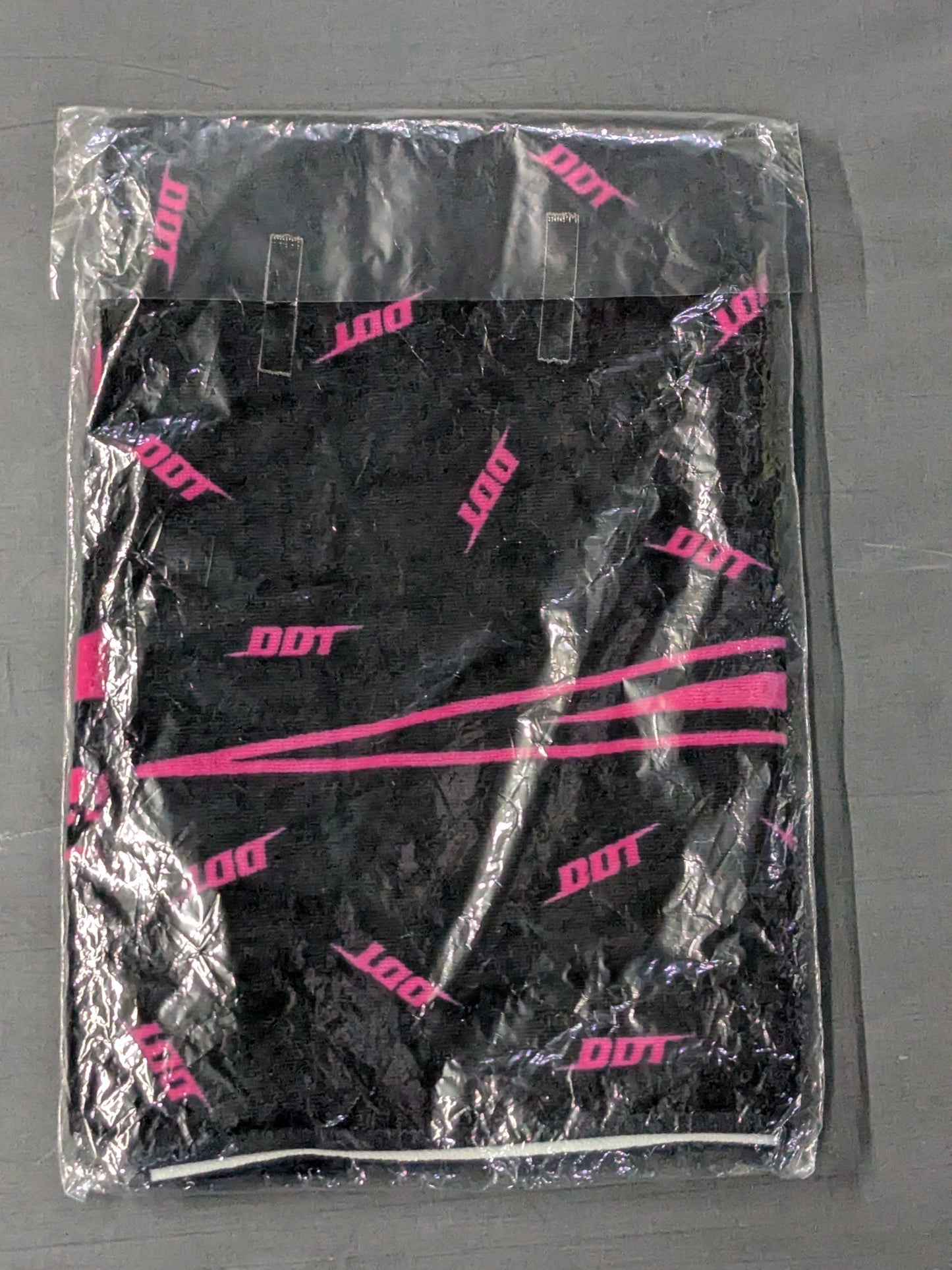 DDT Logo Bath Towels(1)