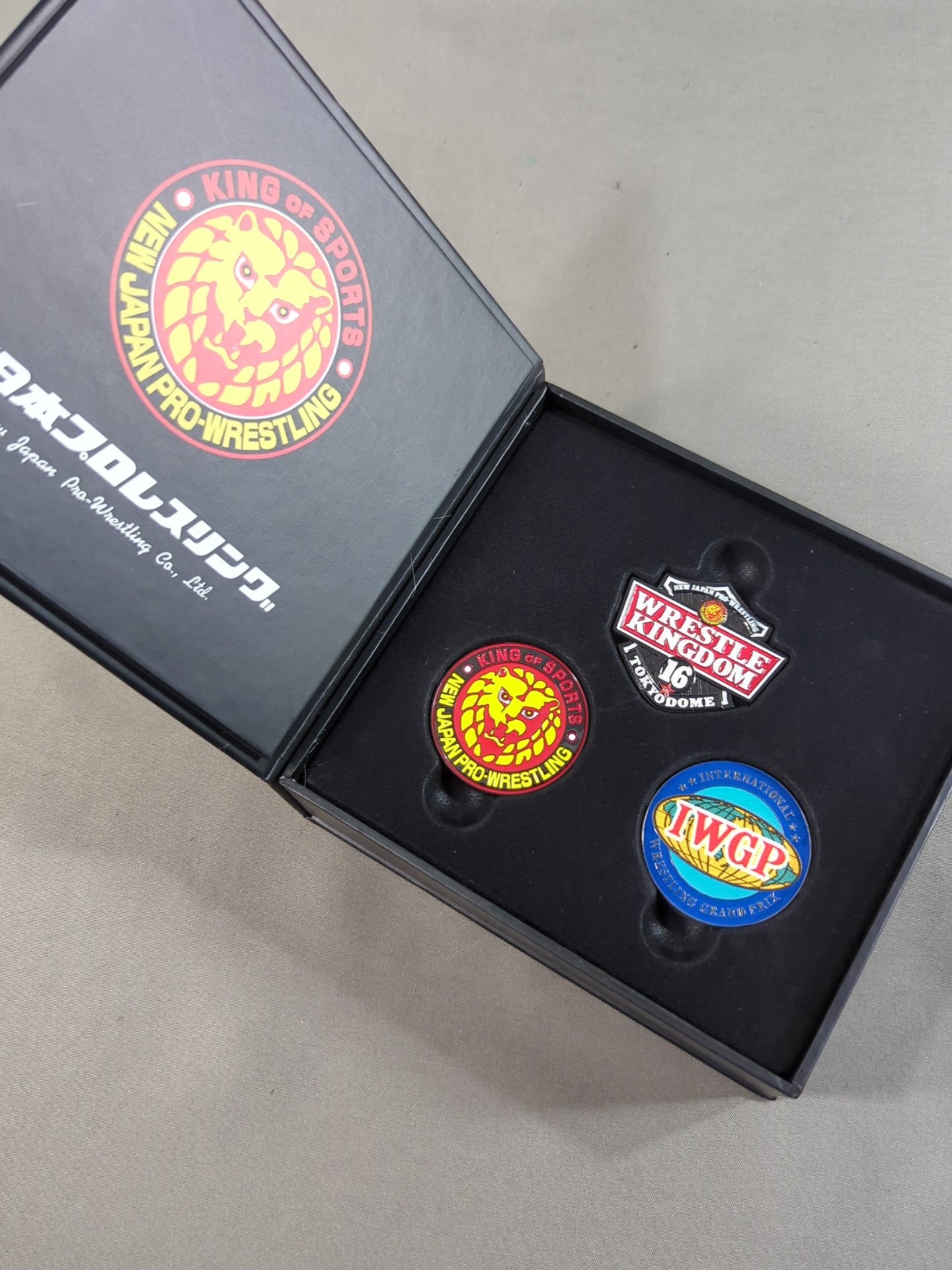 ☆非売品☆ 新日本プロレス WRESTLE KINGDOM 16 in TOKYO DOME ピンズ
