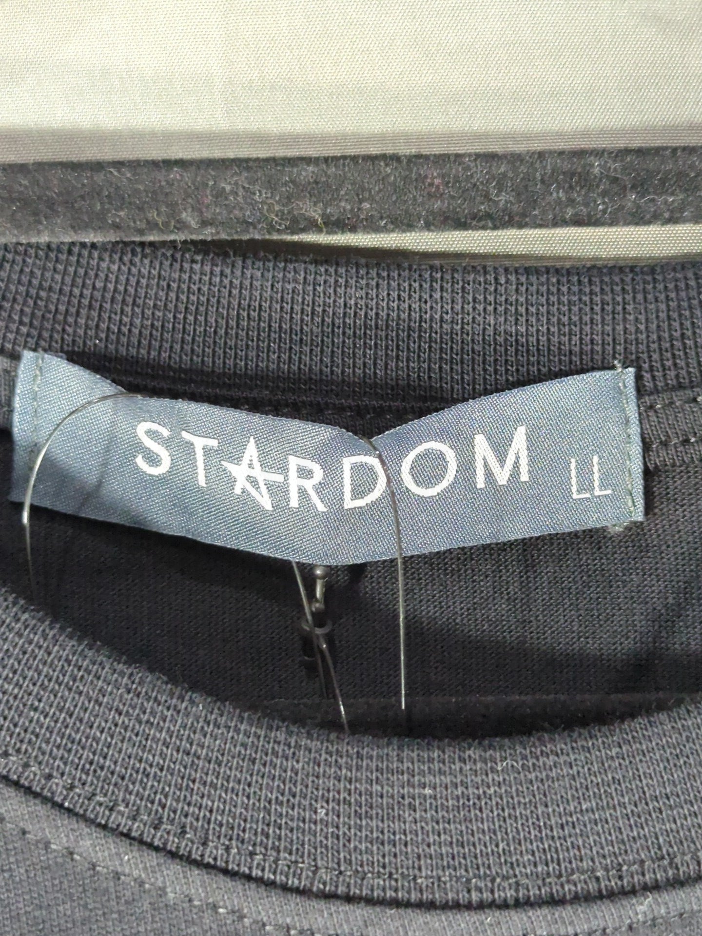 スターダム×アベイル 上谷沙弥 ストラップ付Tシャツ