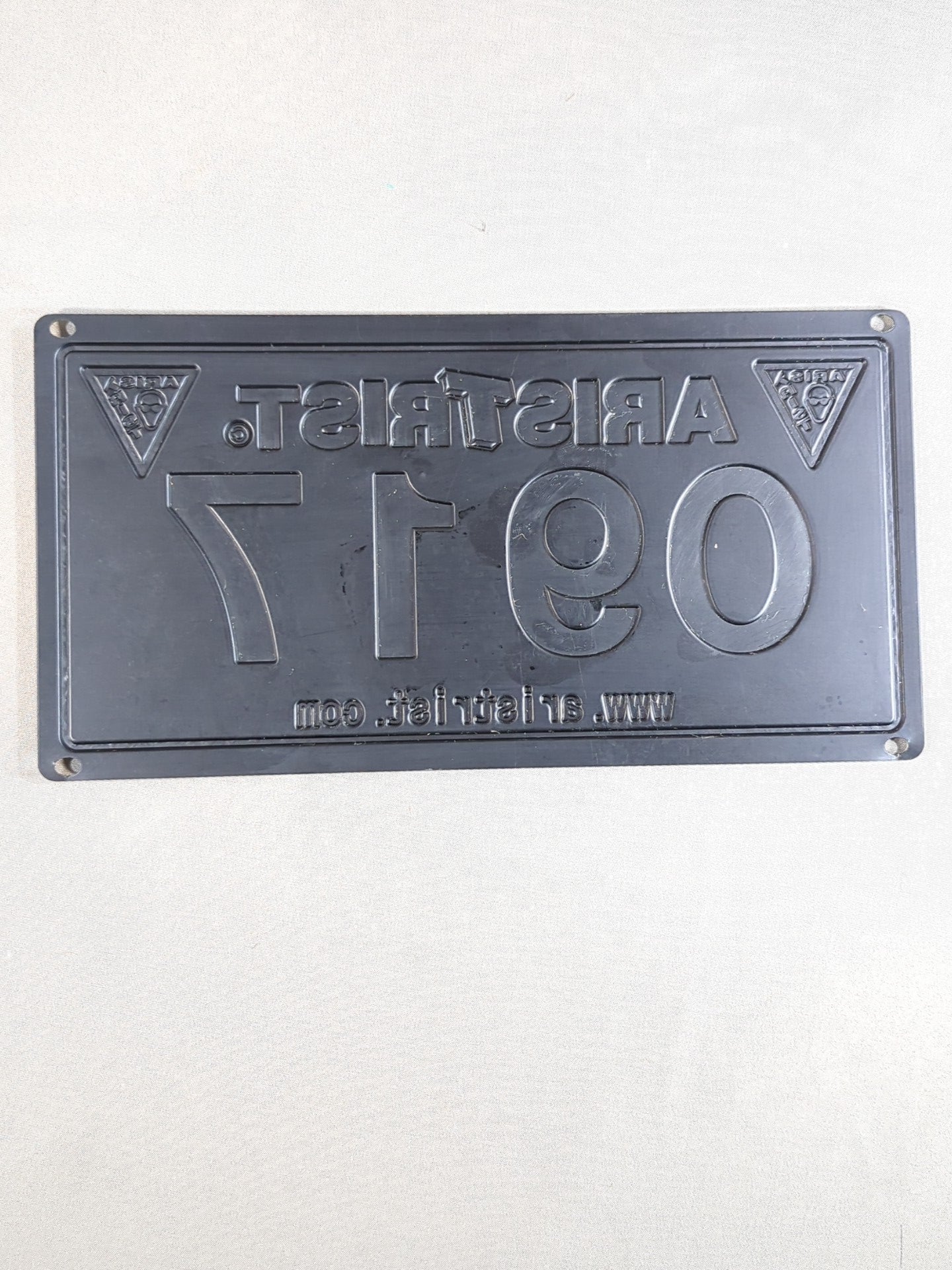 ★ ARISTRIST ★ "0917" LICENSE PLATE