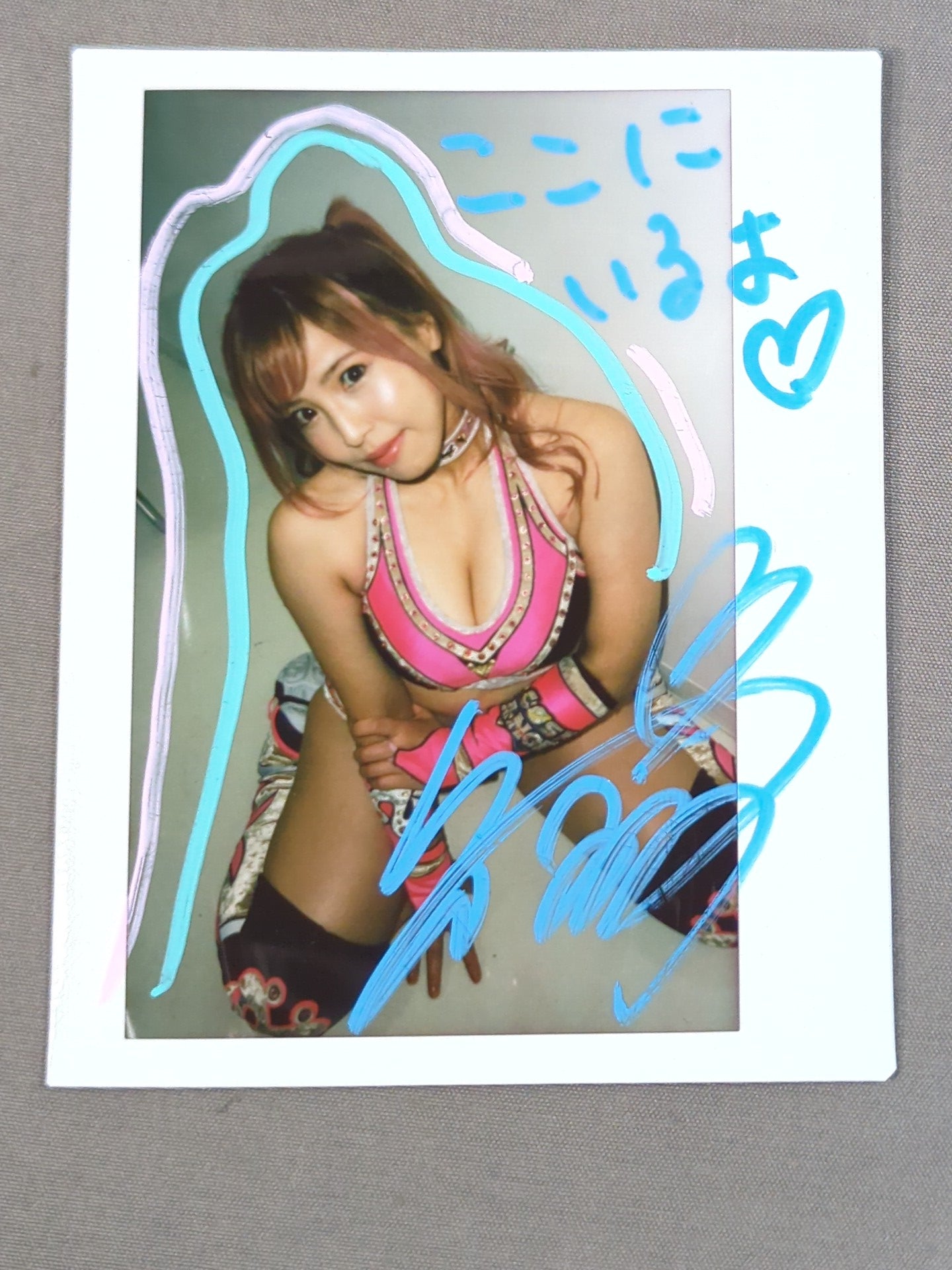 白川未奈 直筆サイン入りチェキ(H-6) – 闘道館