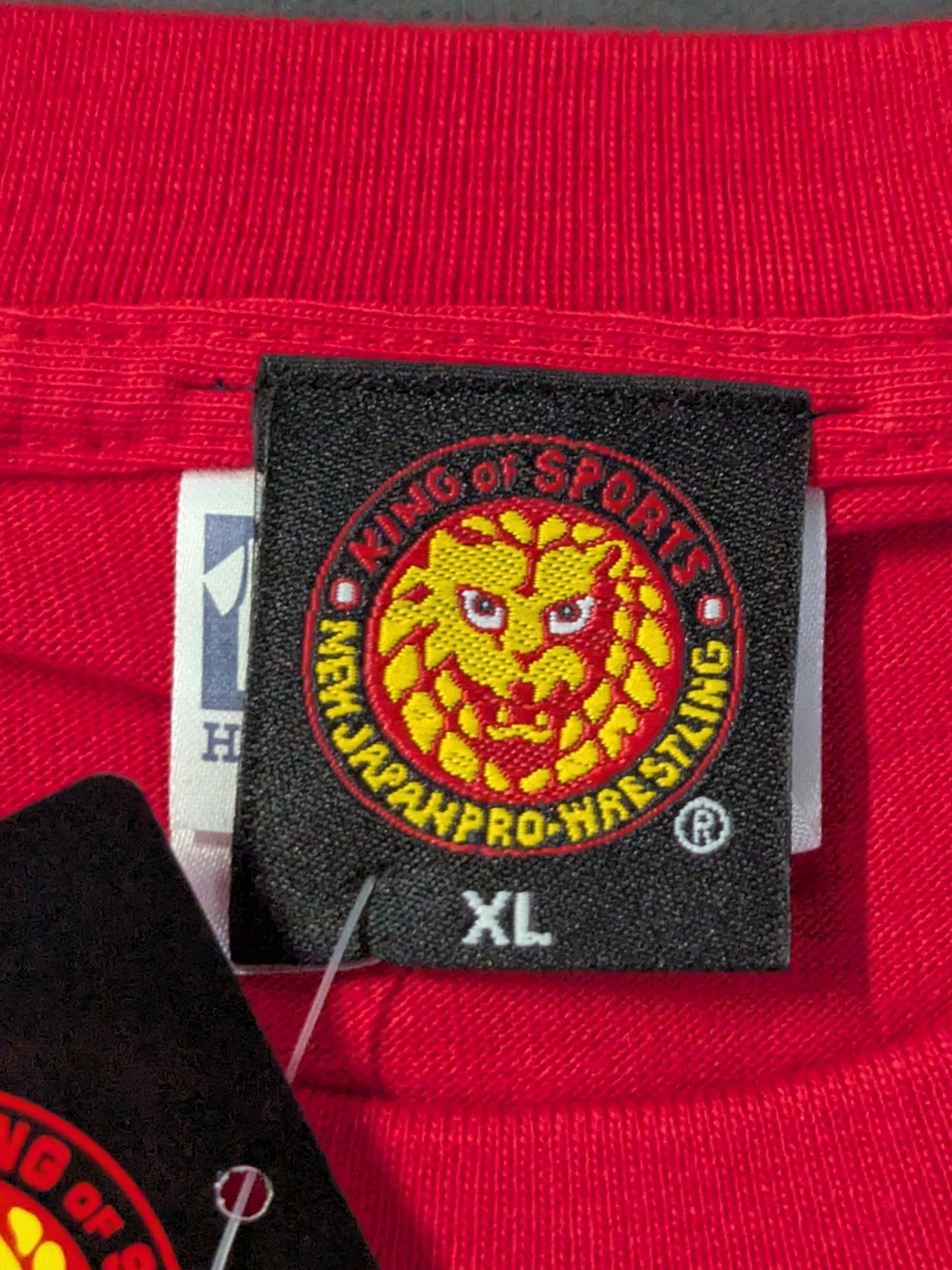 Hiroshima Toyo Carp ×New Japan Pro Wrestling "44th ANNIVERSARY" collaboration T-shirt