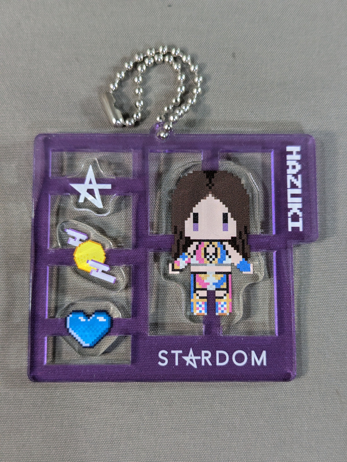 Hazuki dot illustration plastic model style acrylic keychain
