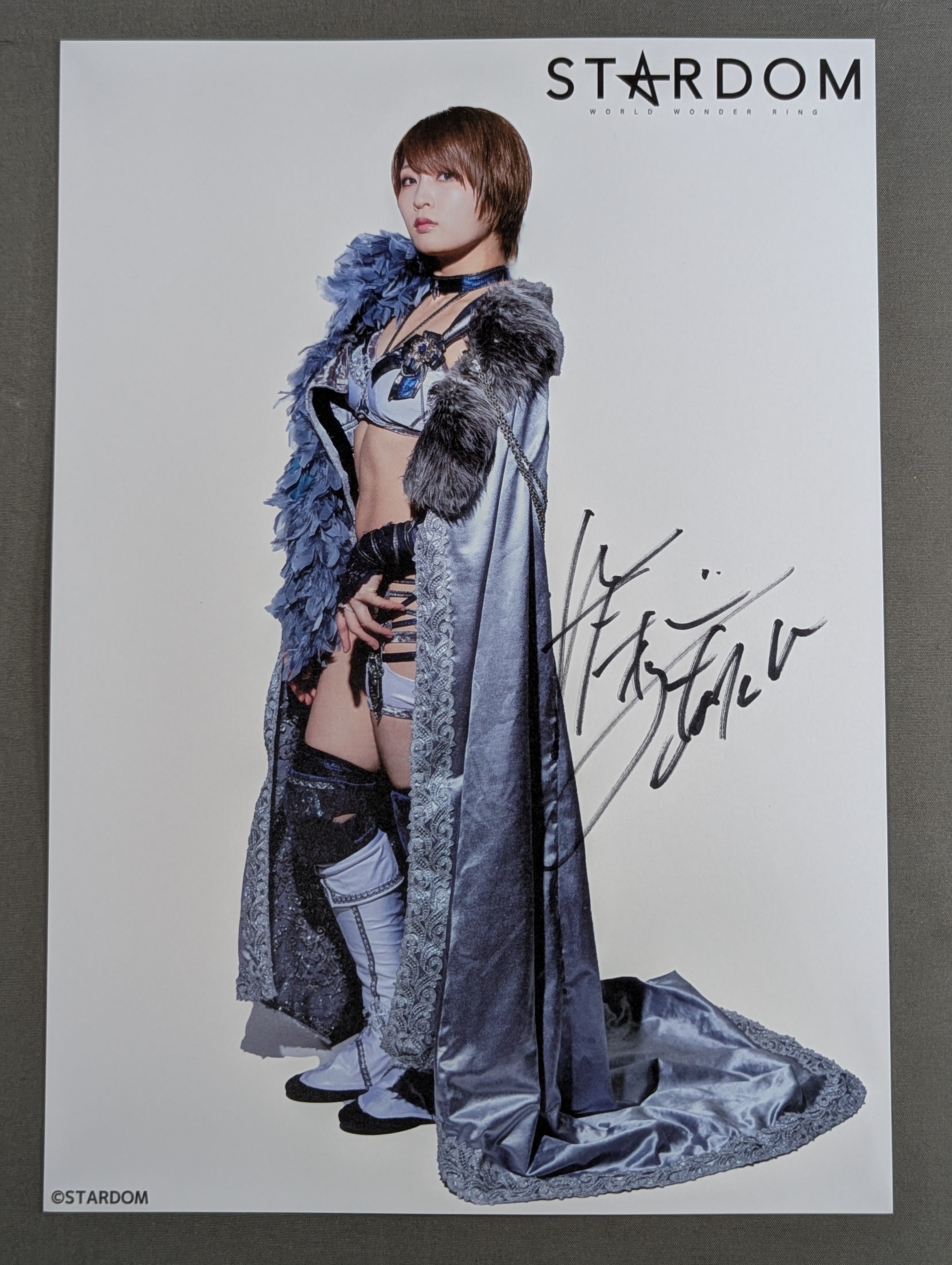 Saori Anou hand signed autograph Starda Pro-Photo (E-2) – 闘道館