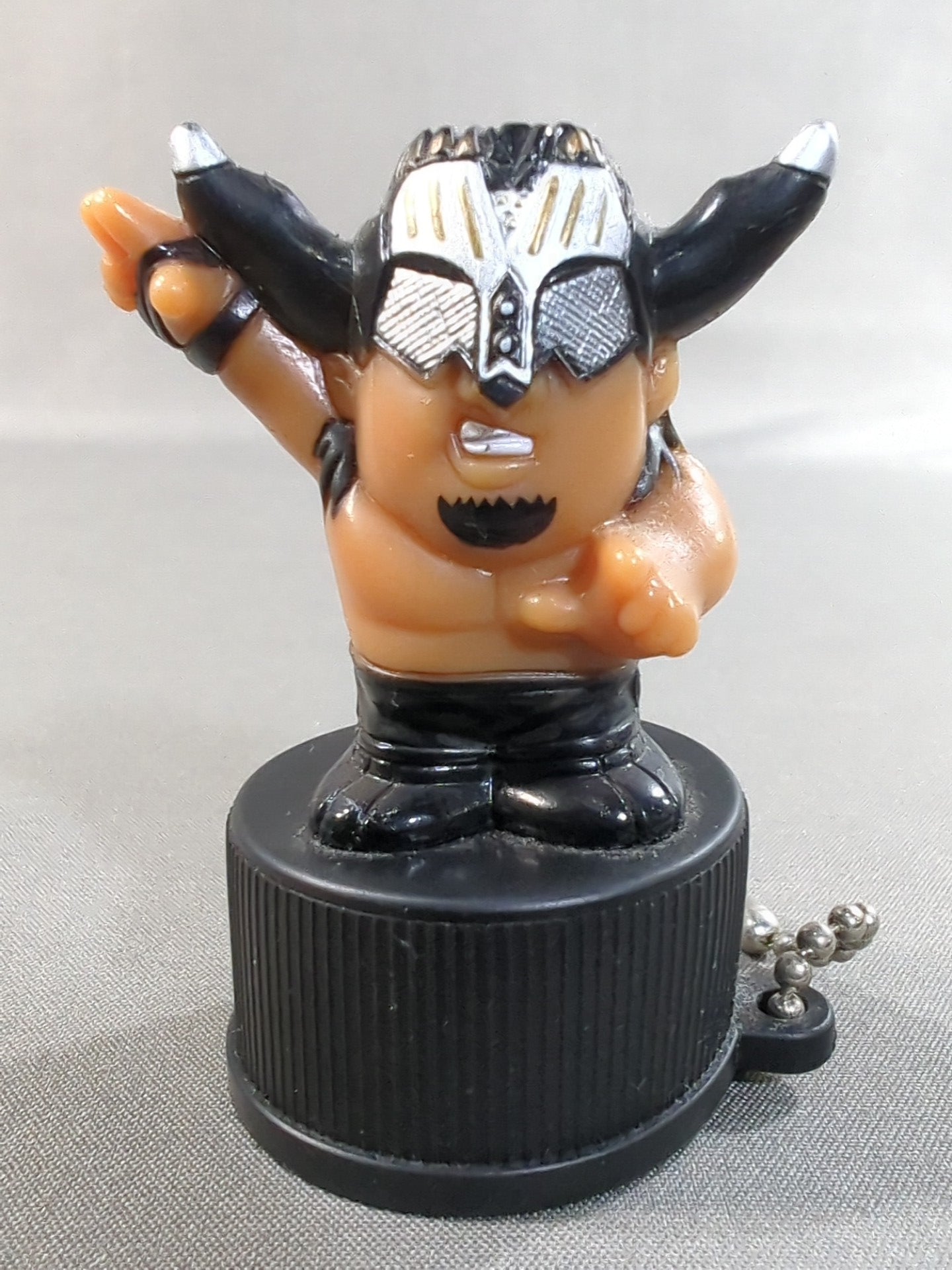 天山広吉 ボトルキャップキーホルダー – 闘道館