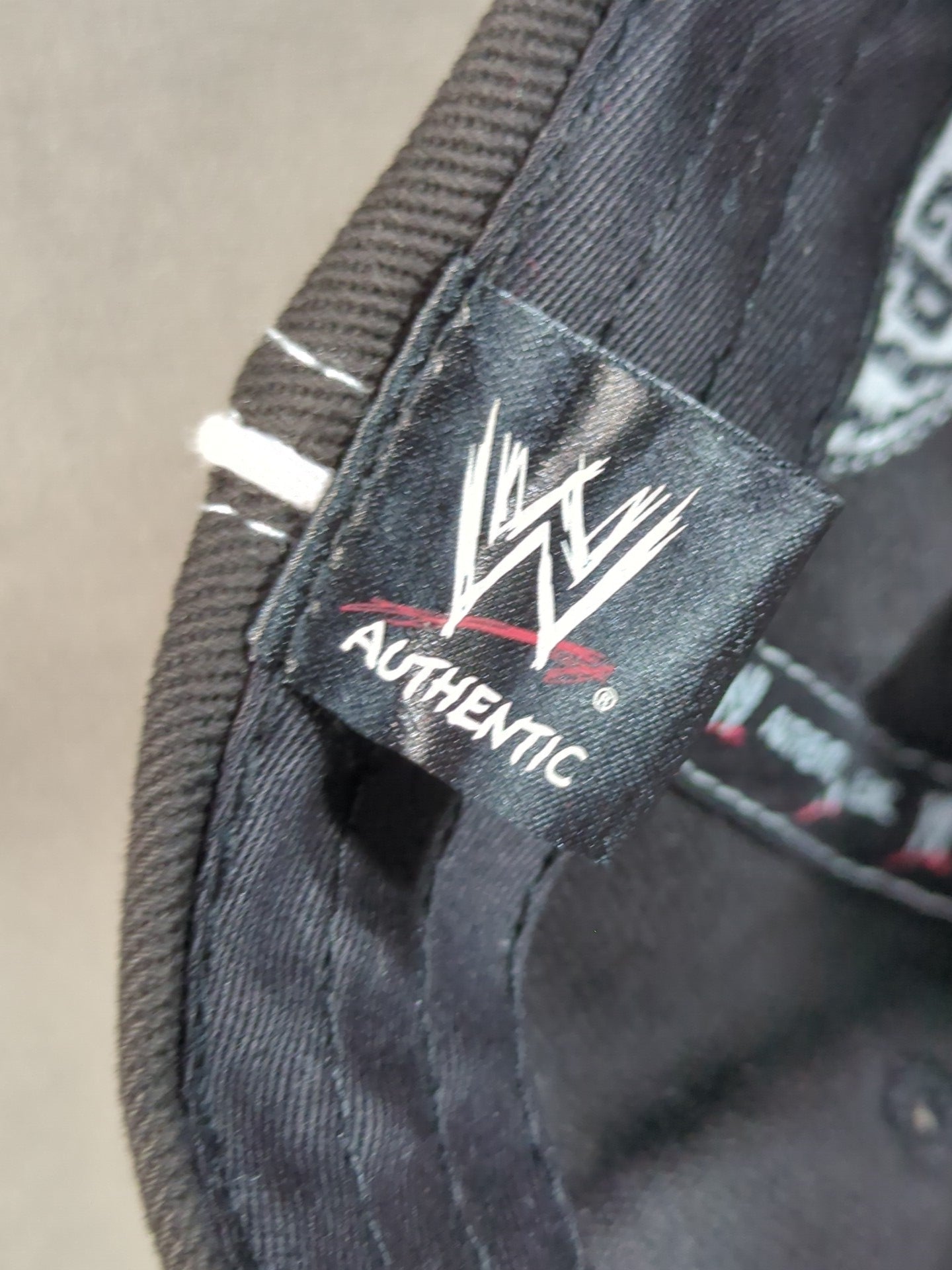ストーン・コールド・スティーブ・オースチン「スカル刺繍」キャップ⑤(WWE/ブラック)