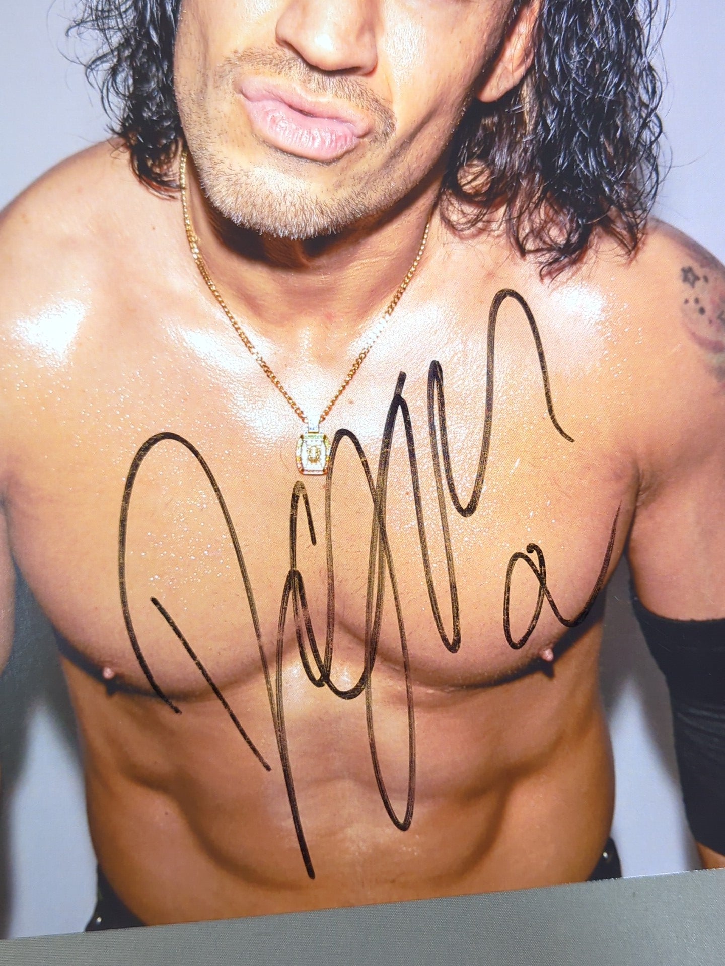 Daga hand signed autograph Pro-Photo (A-2)