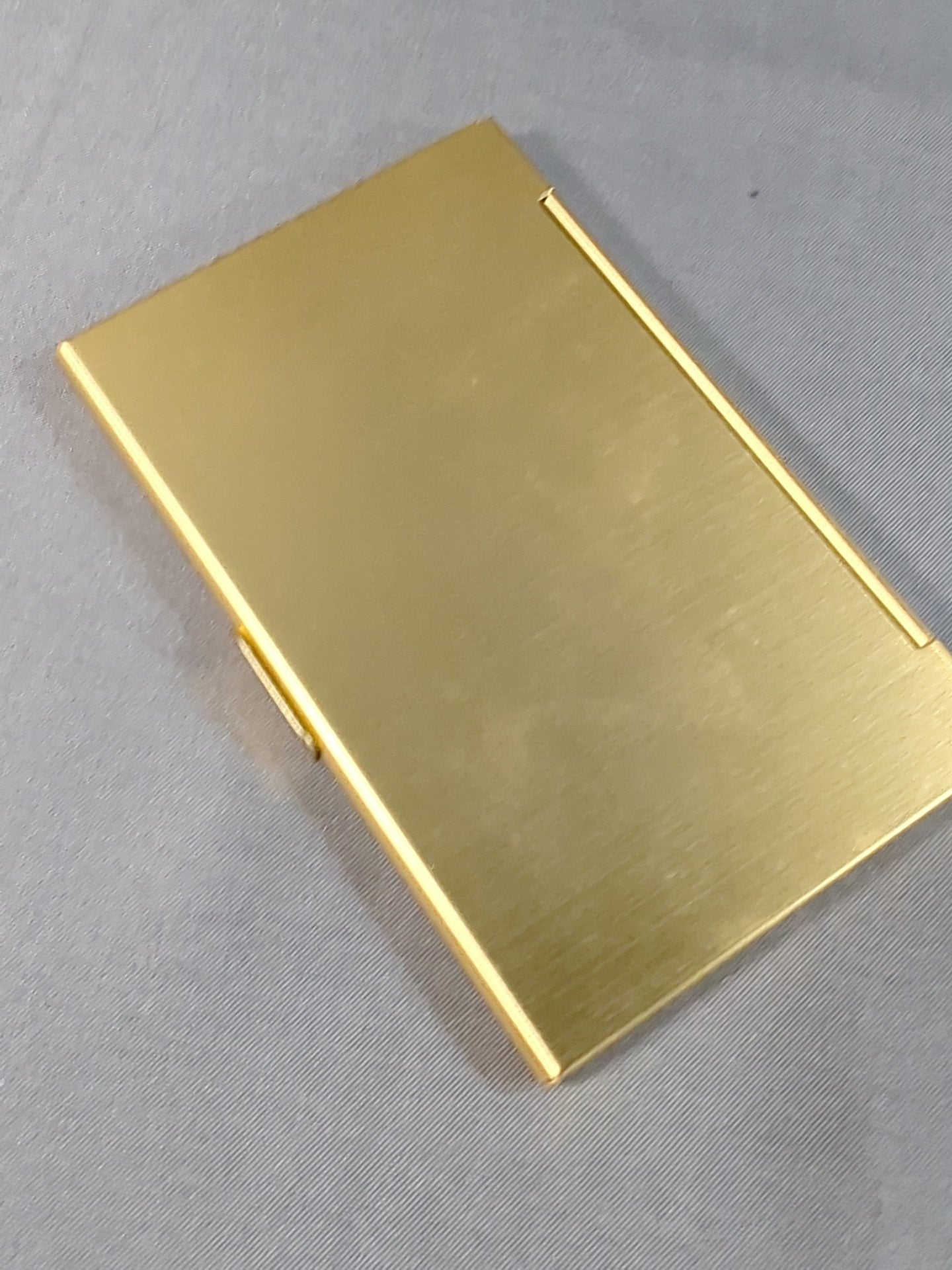 Lioness Asuka Business Card Holder