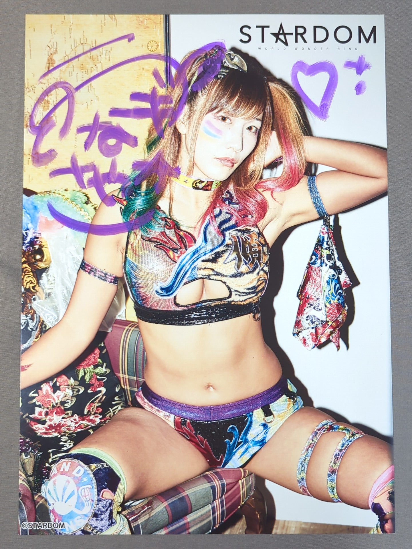 スターダム、写真集ウナギ・サヤカ直筆サイン入り、Bikini10 ウナギ・サヤカ 直筆サイン入り スターダムポートレート(Q-8) – 闘道館
