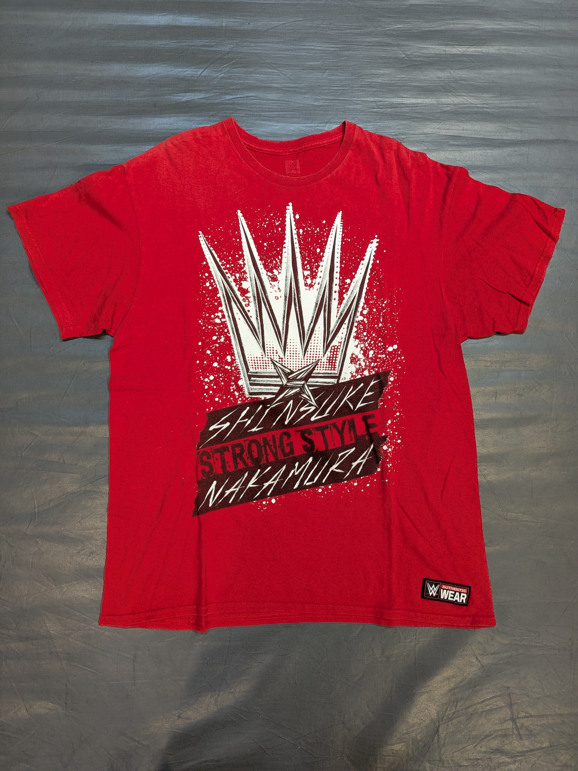 中邑真輔「STRONG STYLE」Tシャツ(WWE(2010s) / レッド) – 闘道館
