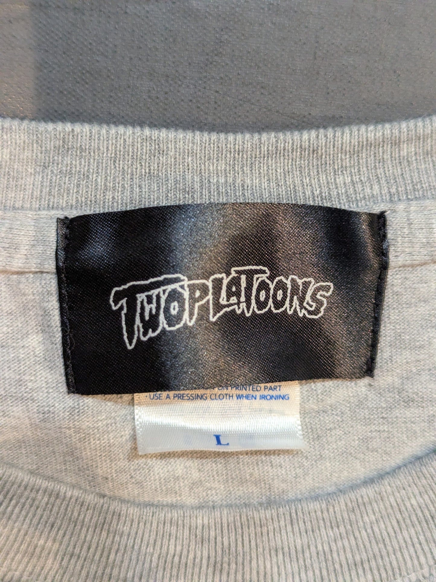 Sting ×TWOPLATOONS Collaboration T-Shirt (2) (WWE (2018) / Gray)